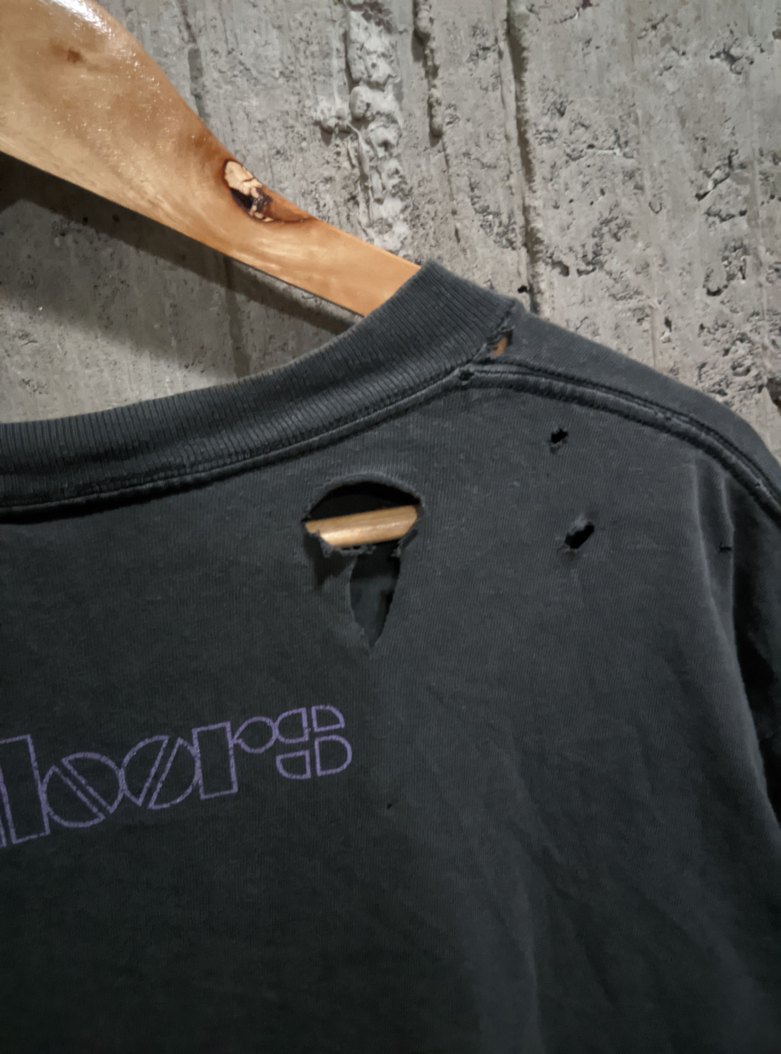 Band Tees Vintage 1998 the Doors distressed sun faded erd t shirt Size US L / EU 52-54 / 3 - 9 Thumbnail