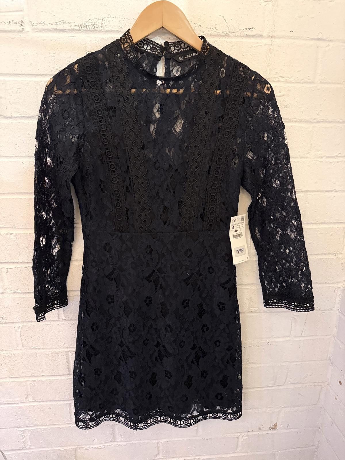 Zara Zara Black Lace Long Sleeve Dress Size M / US 6-8 / IT 42-44 - 4 Thumbnail