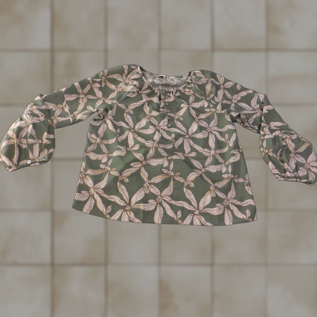 Ann Taylor Ann Taylor Loft Blouse Shirt Womens S Green Floral Knit Polyester Button Collared Pullover Casual Vintage No Size S / US 4 / IT 40 - 1 Thumbnail