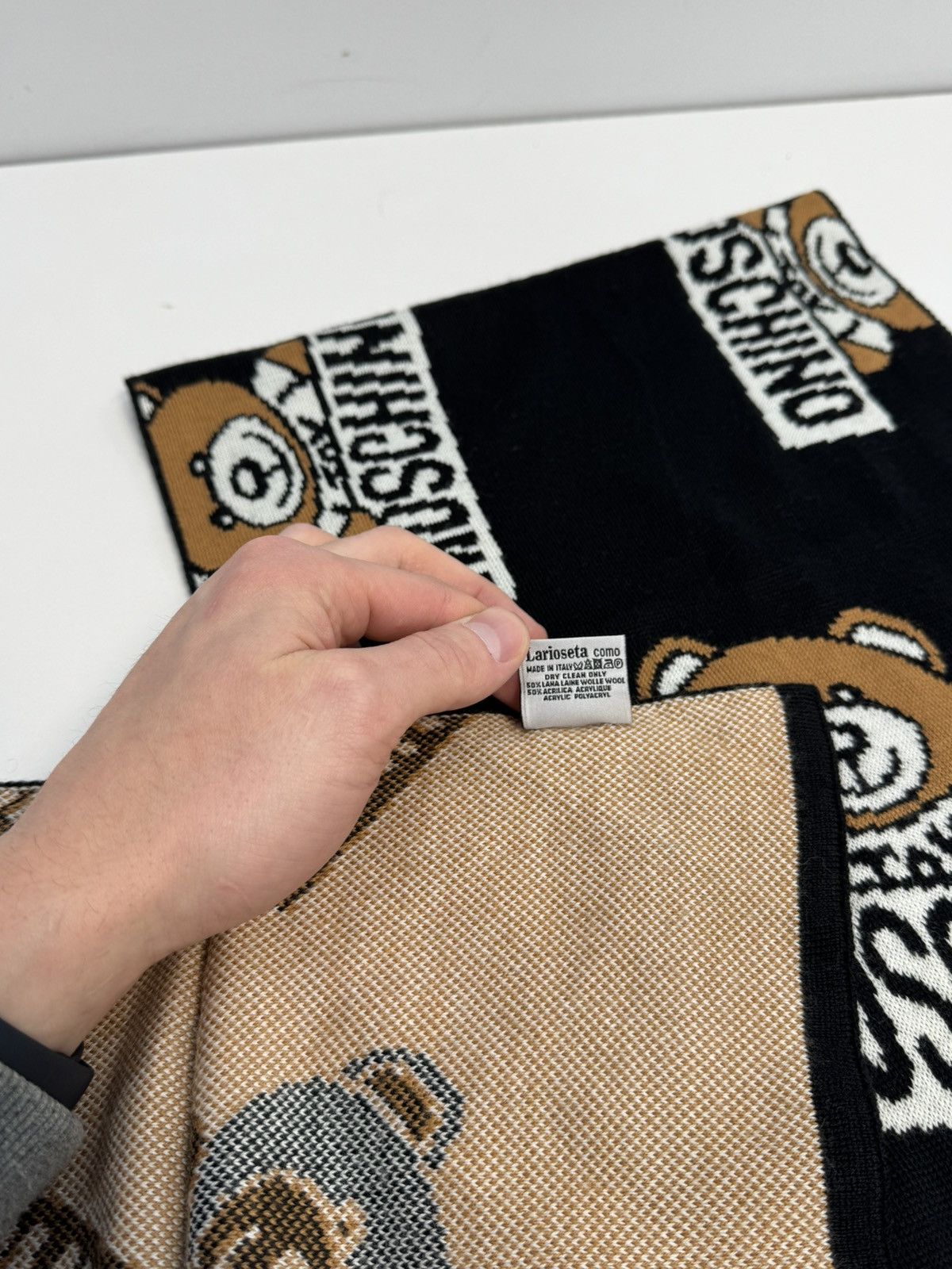 Moschino Moschino Scarf Vintage Y2K Style Logo Size ONE SIZE - 7 Thumbnail
