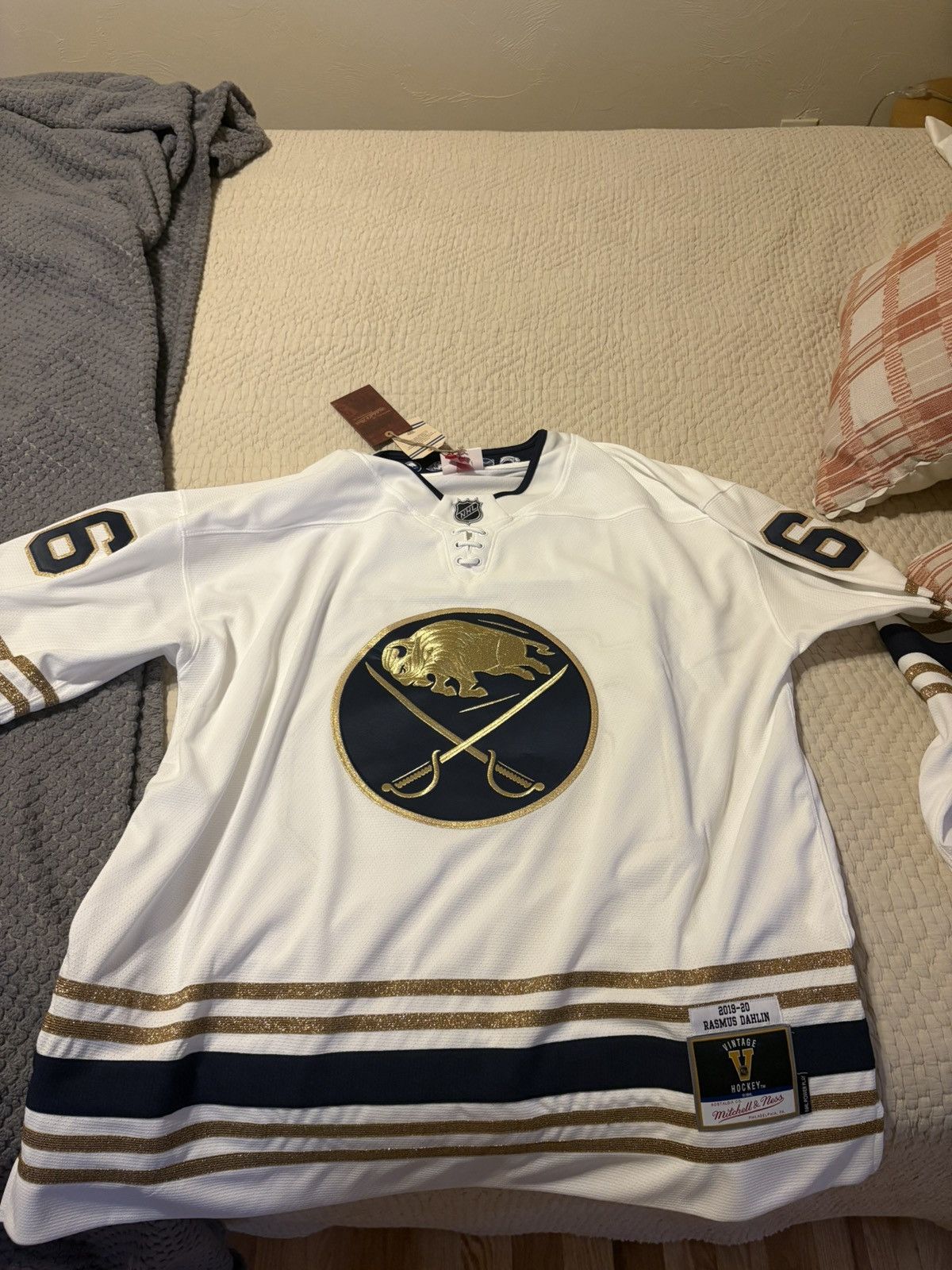 Other Dahlin sabres jersey Size US XXL / EU 58 / 5 - 1 Thumbnail