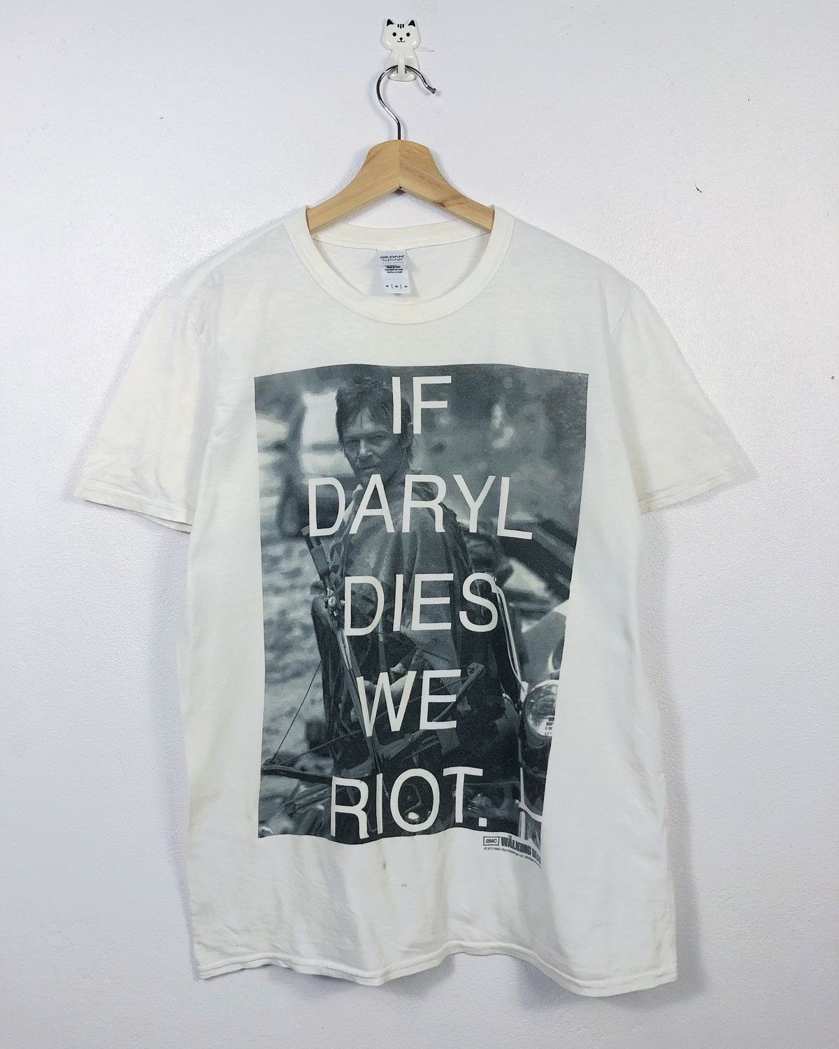 Other Rare 2012 The Walking Dead If Daryl Dies We Riot Tee Size US M / EU 48-50 / 2 - 1 Thumbnail