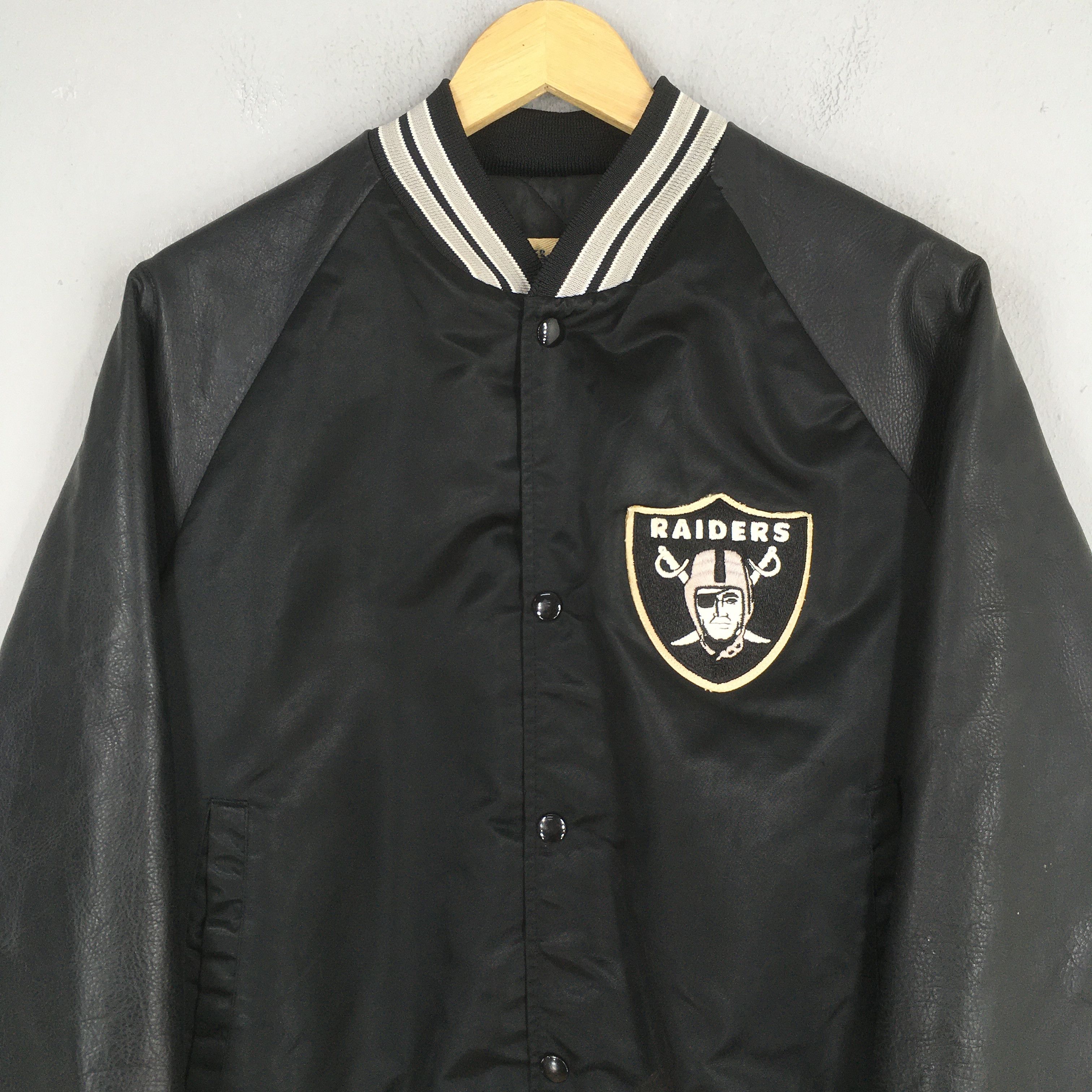 MLB Vintage Oakland Raiders NFL Bomber Satin Jacket M Size US M / EU 48-50 / 2 - 2 Thumbnail