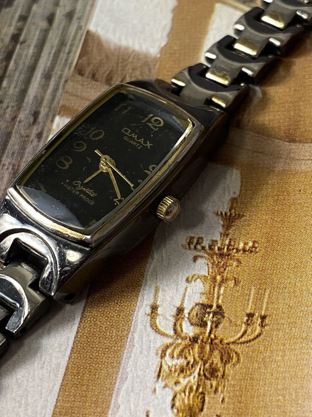 Japanese Brand Vintage OMAX Quartz Two-Tone Retro Watch Size ONE SIZE - 3 Thumbnail