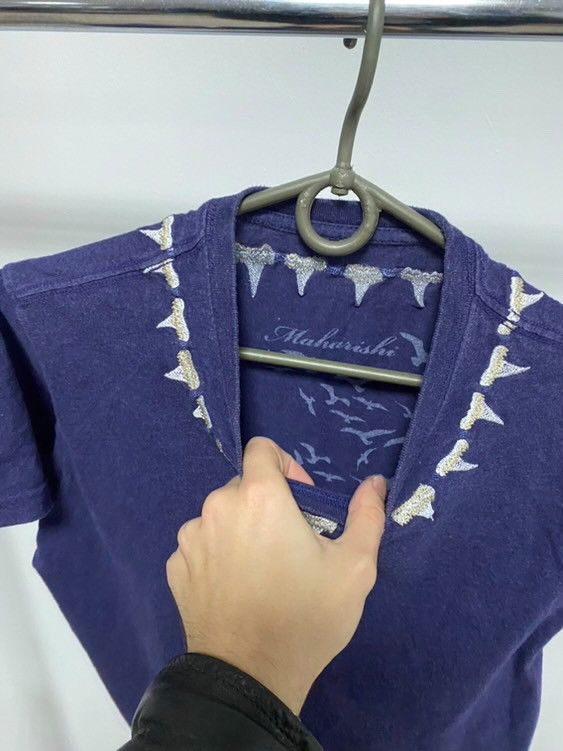 Maharishi × Vintage Maharishi neck logo Vintage T-shirt luxury skate Y2K Size US M / EU 48-50 / 2 - 6 Thumbnail