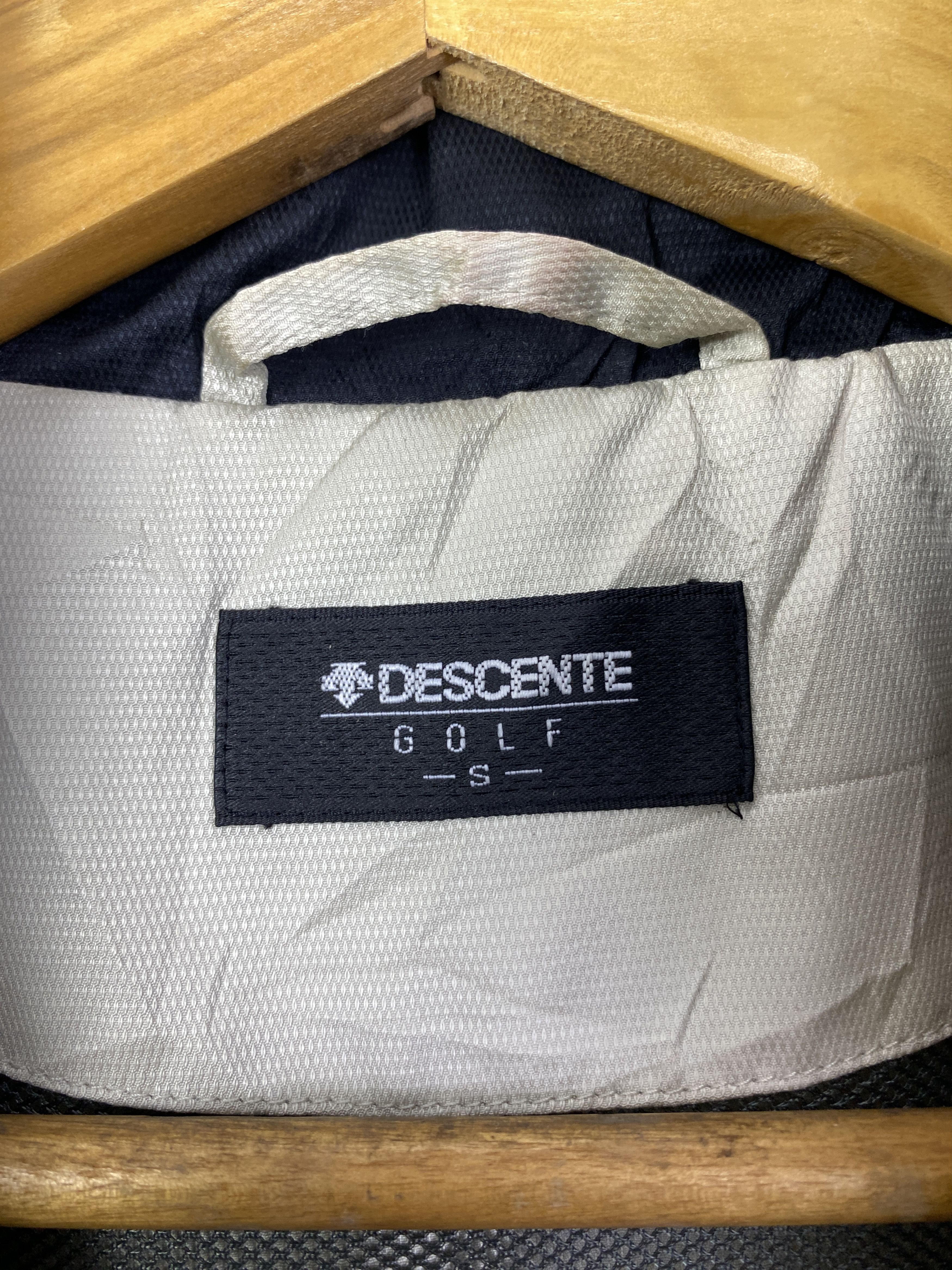 Descente Vintage Descente Golf Hooded Vest JA0194 Size US S / EU 44-46 / 1 - 5 Thumbnail