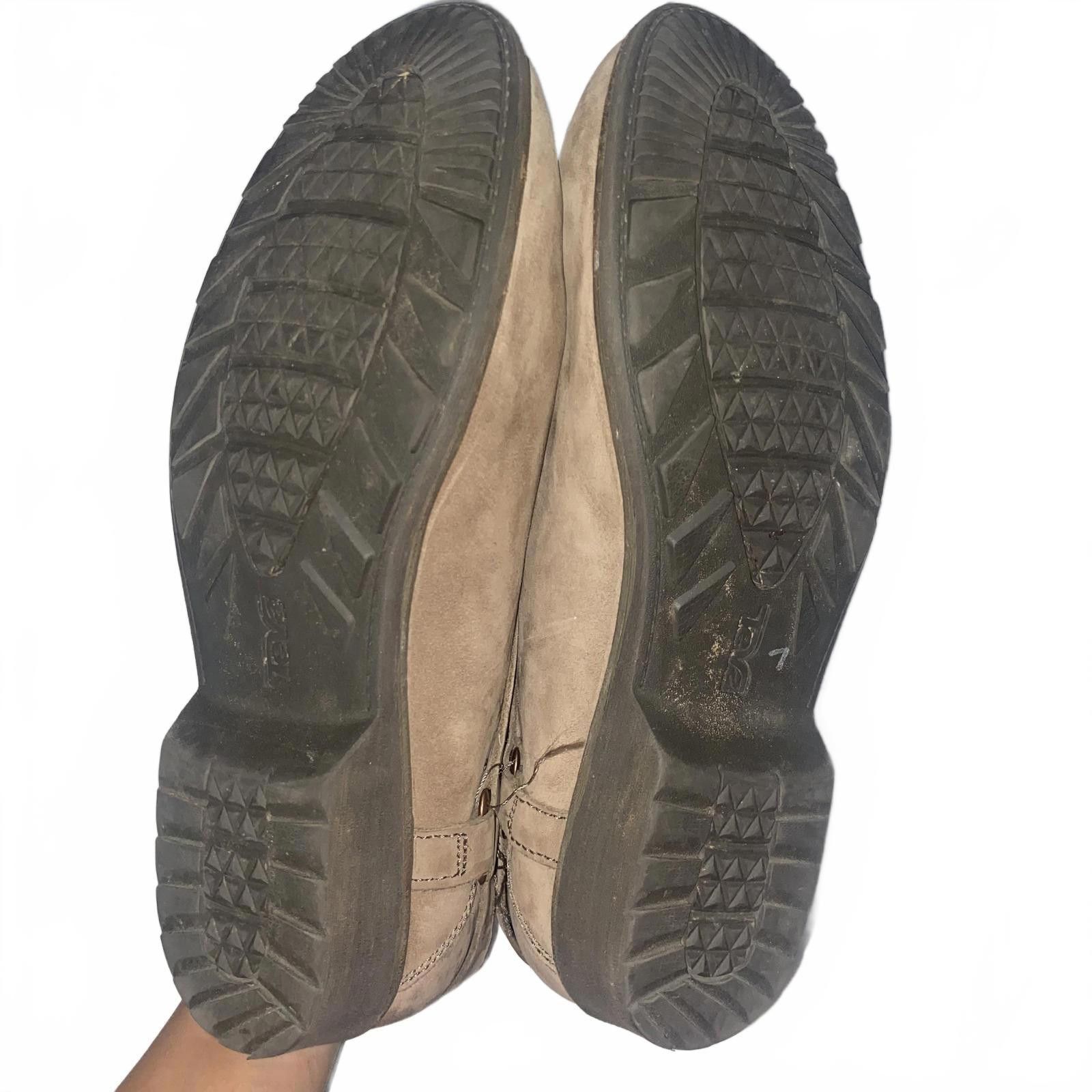 Teva Teva Women's DE LA Vina Dos Chelsea Boot Tan Brown Suede 11 Size US 11 / IT 41 - 4 Thumbnail
