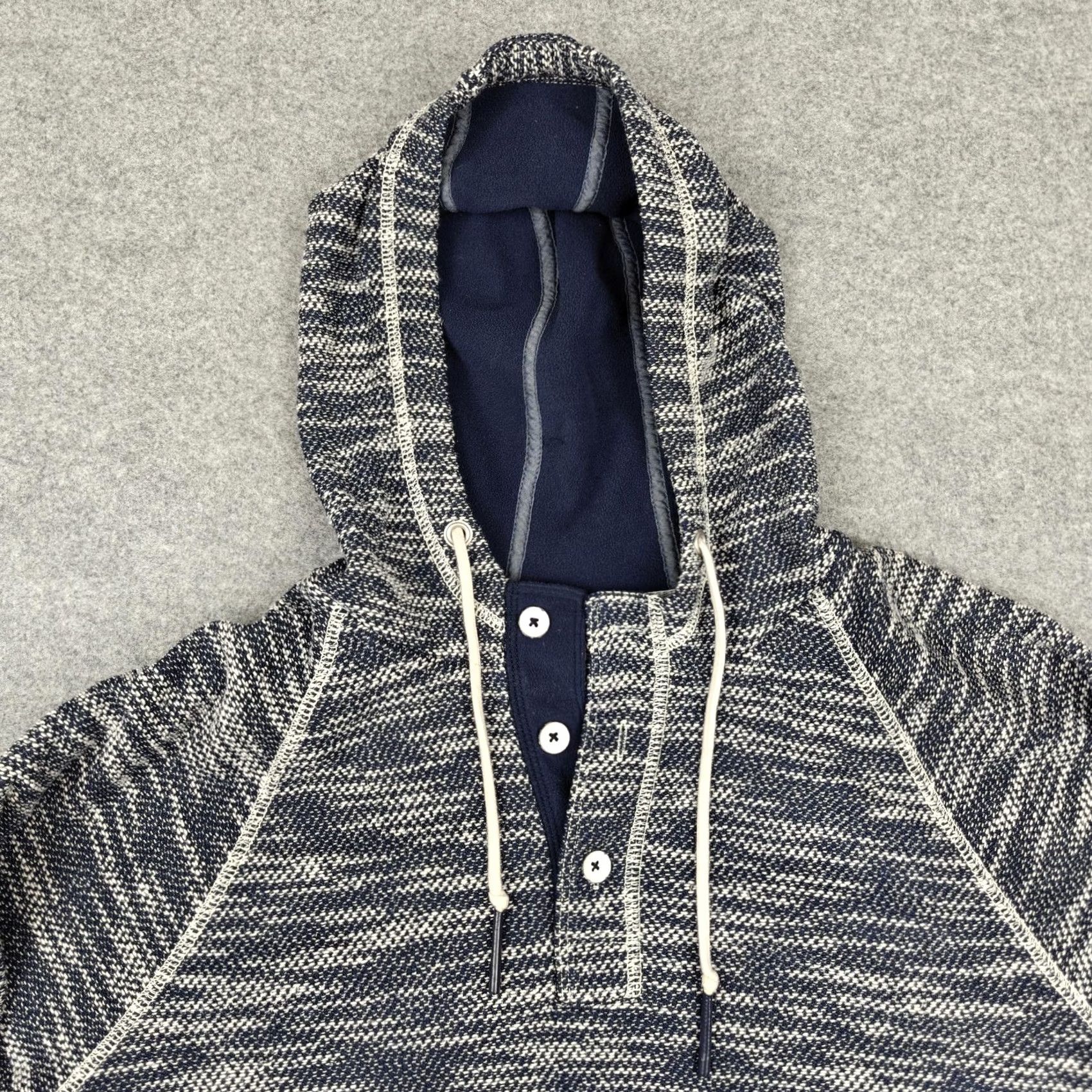 Tommy Bahama Tommy Bahama Hoodie Mens M Blue Fleece Henley Kangaroo Pocket Pullover Size US M / EU 48-50 / 2 - 2 Thumbnail