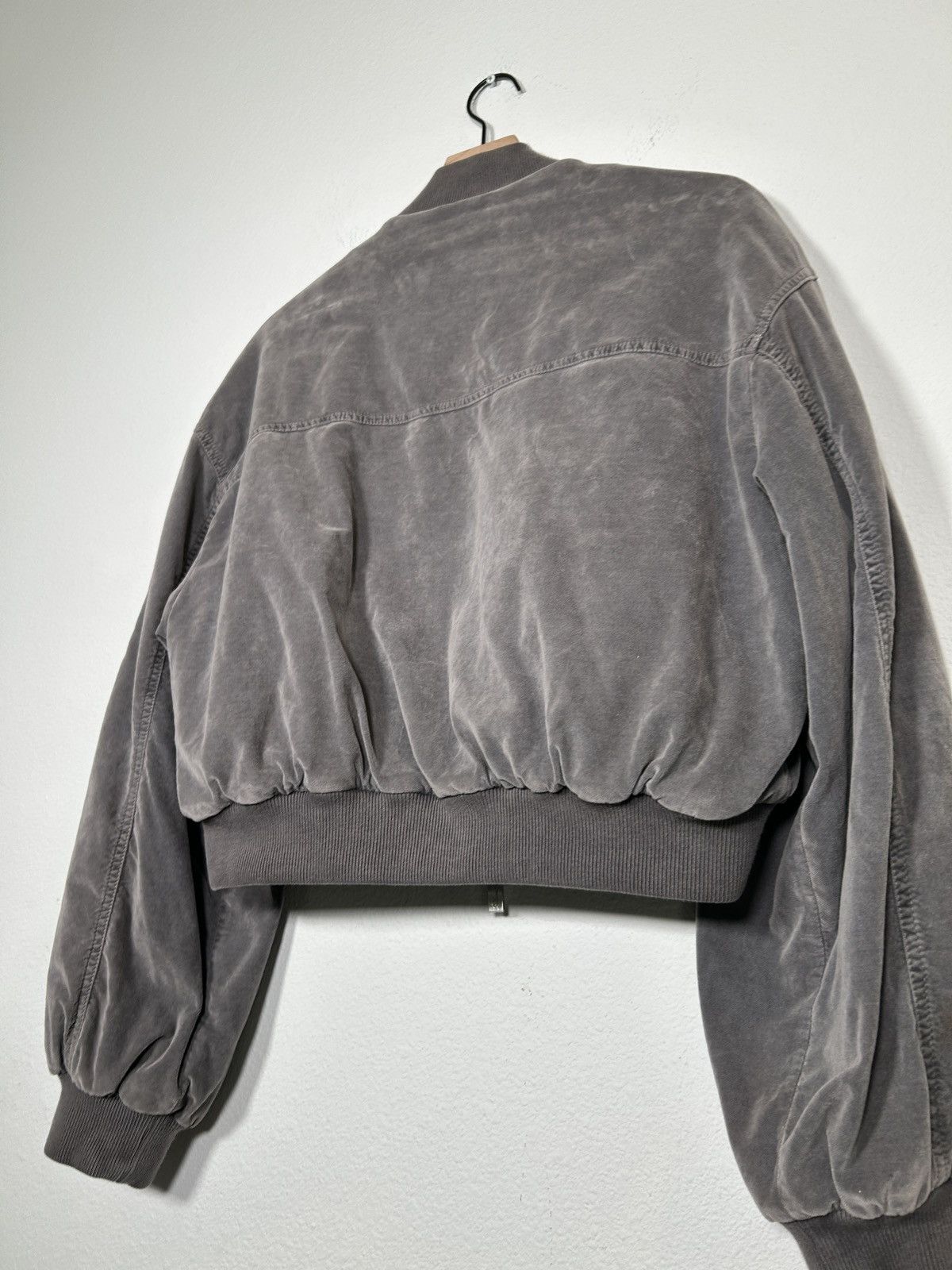 Blumarine FW24 Velour Cargo Cropped Bomber Size M / US 6-8 / IT 42-44 - 4 Thumbnail