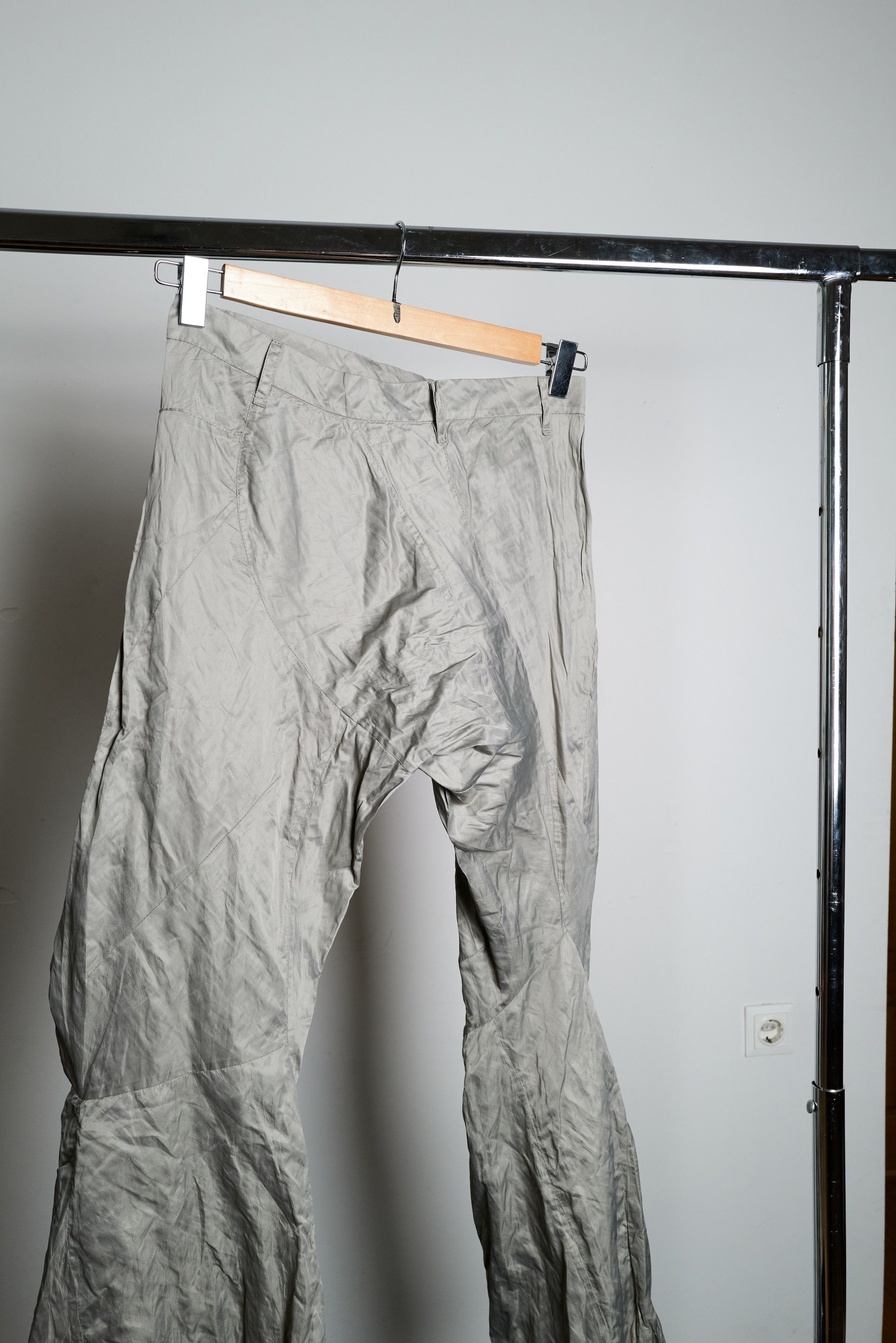 Other NKTRMNV assymetric nylon pants Size US 30 / EU 46 - 11 Thumbnail