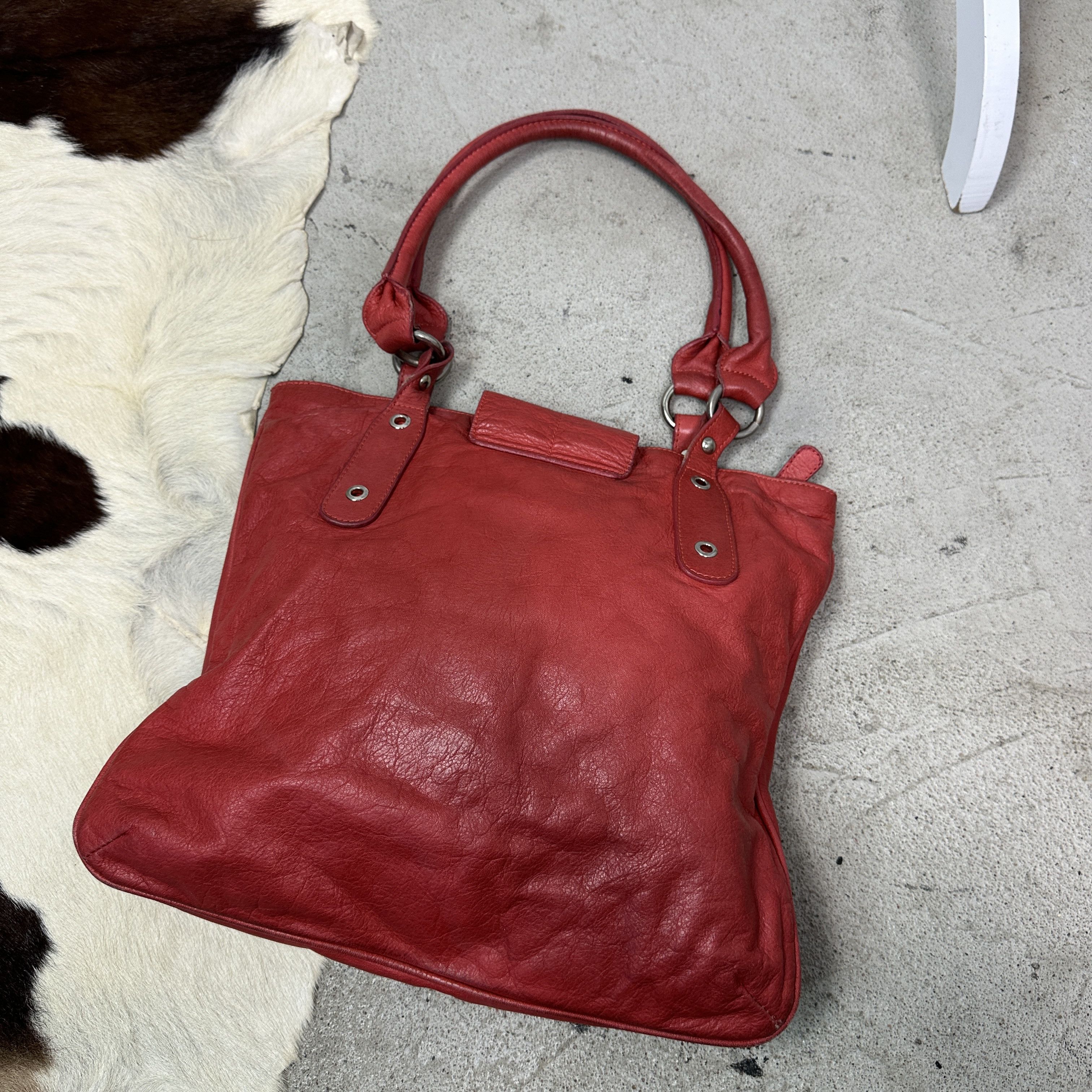 Vintage Vintage Avant Garde Leather Cherry Red Bag Y2K Size ONE SIZE - 5 Thumbnail