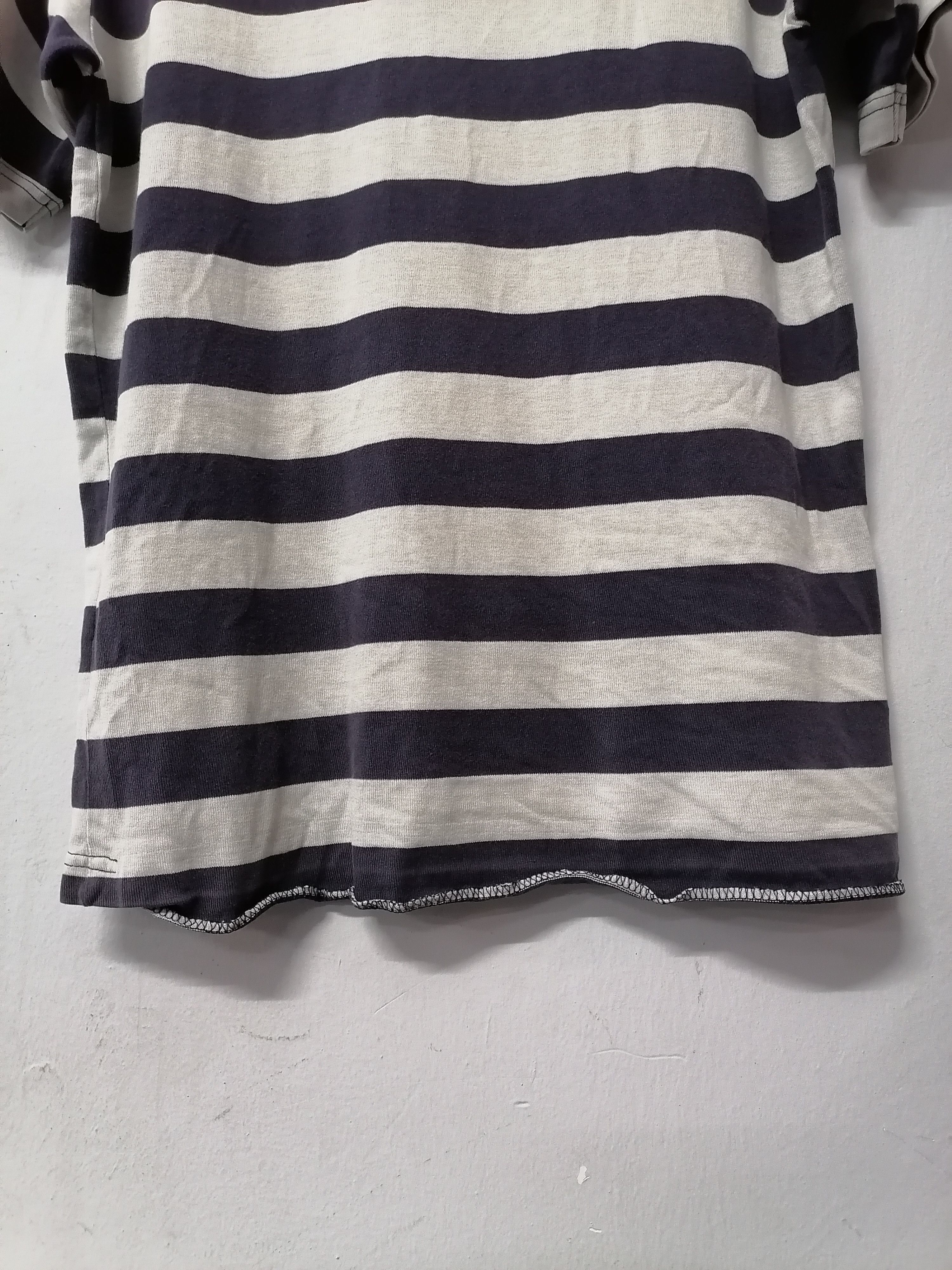 Japanese Brand Trashed Faded Destroy Uniqlo Stripe T-shirt Size US M / EU 48-50 / 2 - 7 Thumbnail