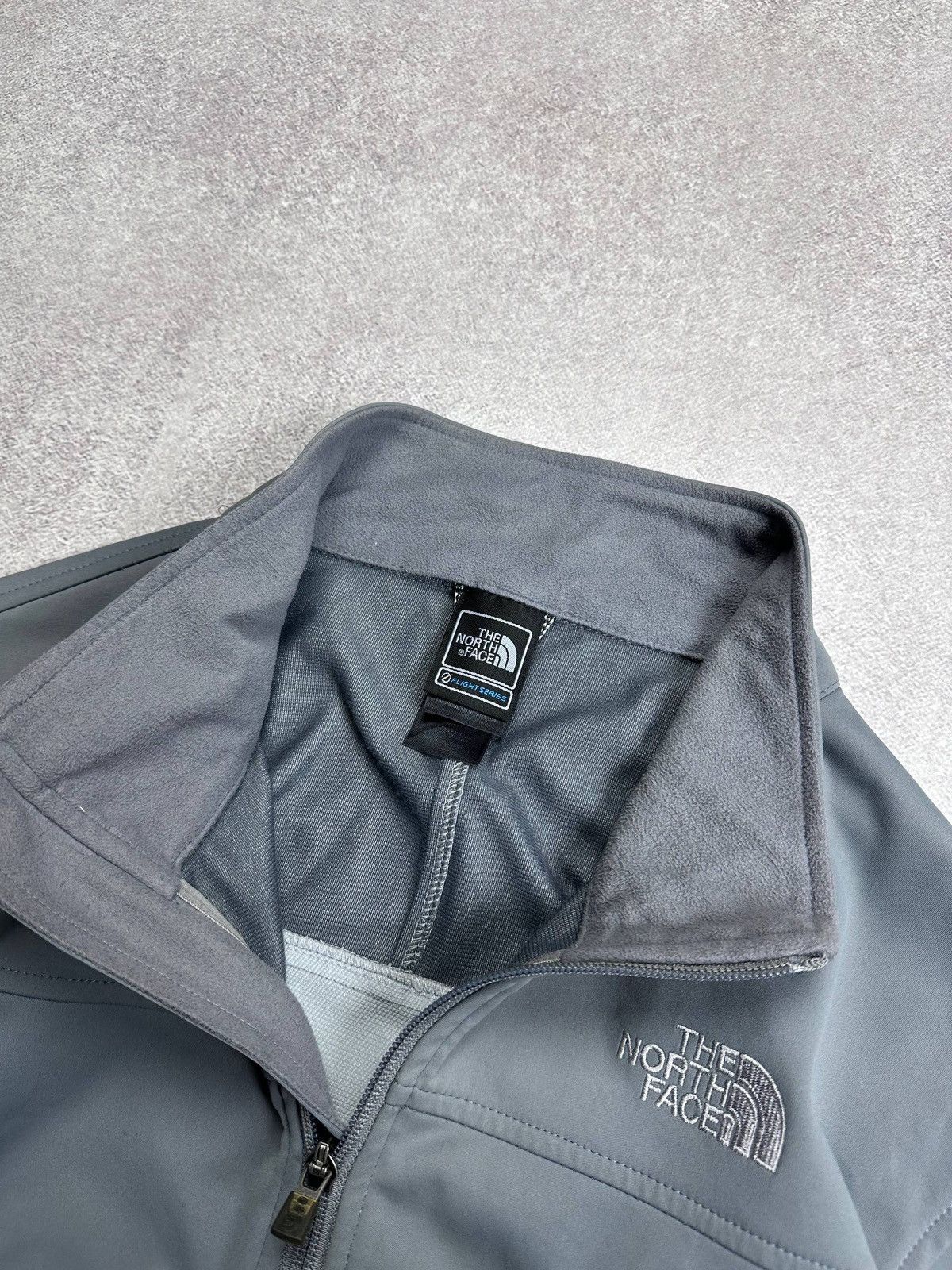 The North Face Vintage The North Face Flight Series Windstopper Jacket L Size US L / EU 52-54 / 3 - 6 Thumbnail