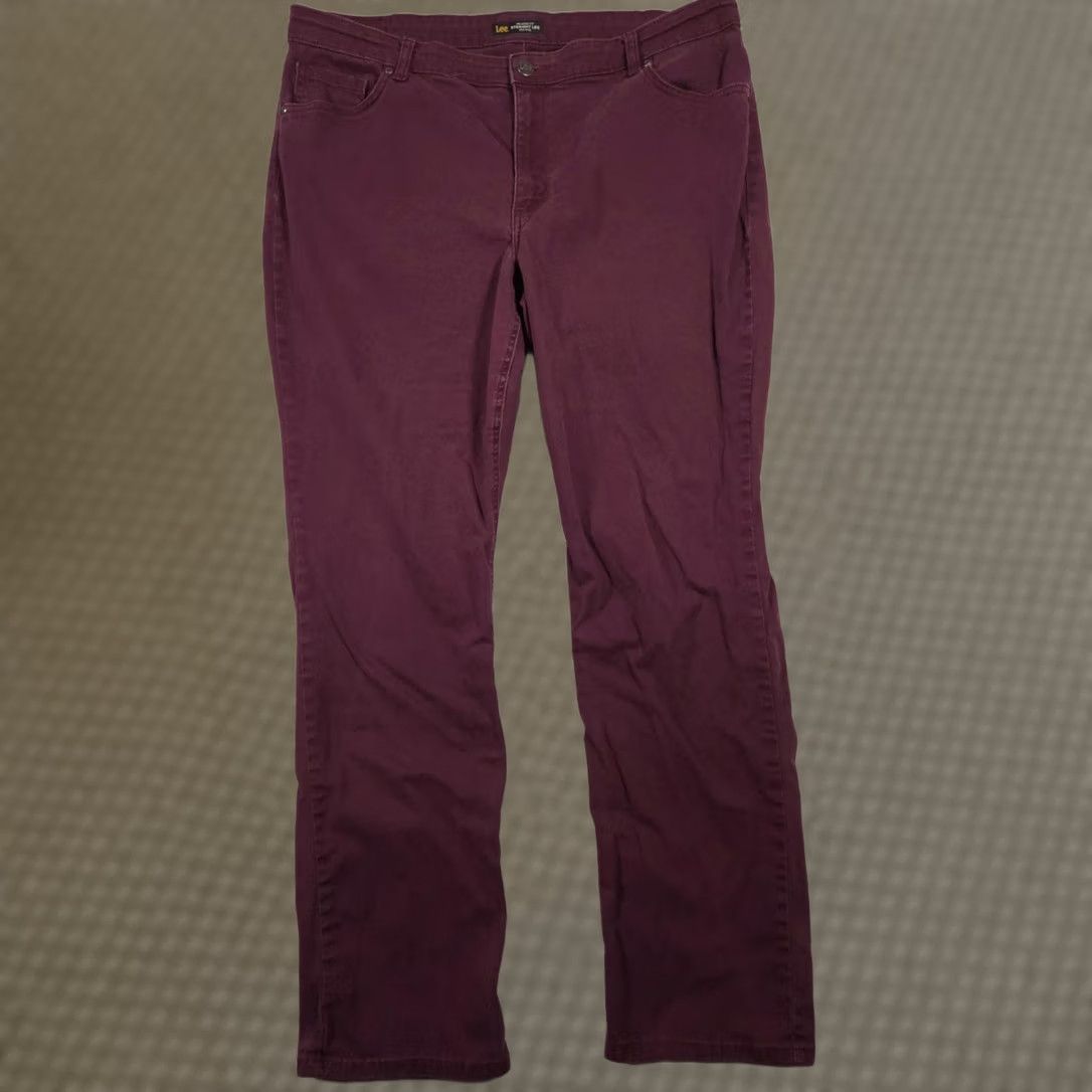 Lee Lee Jeans Womens 18 Long Red Dark Wash Mid Rise Relaxed Straight Stretch Denim Jeans Size 40" / US 18 - 1 Thumbnail