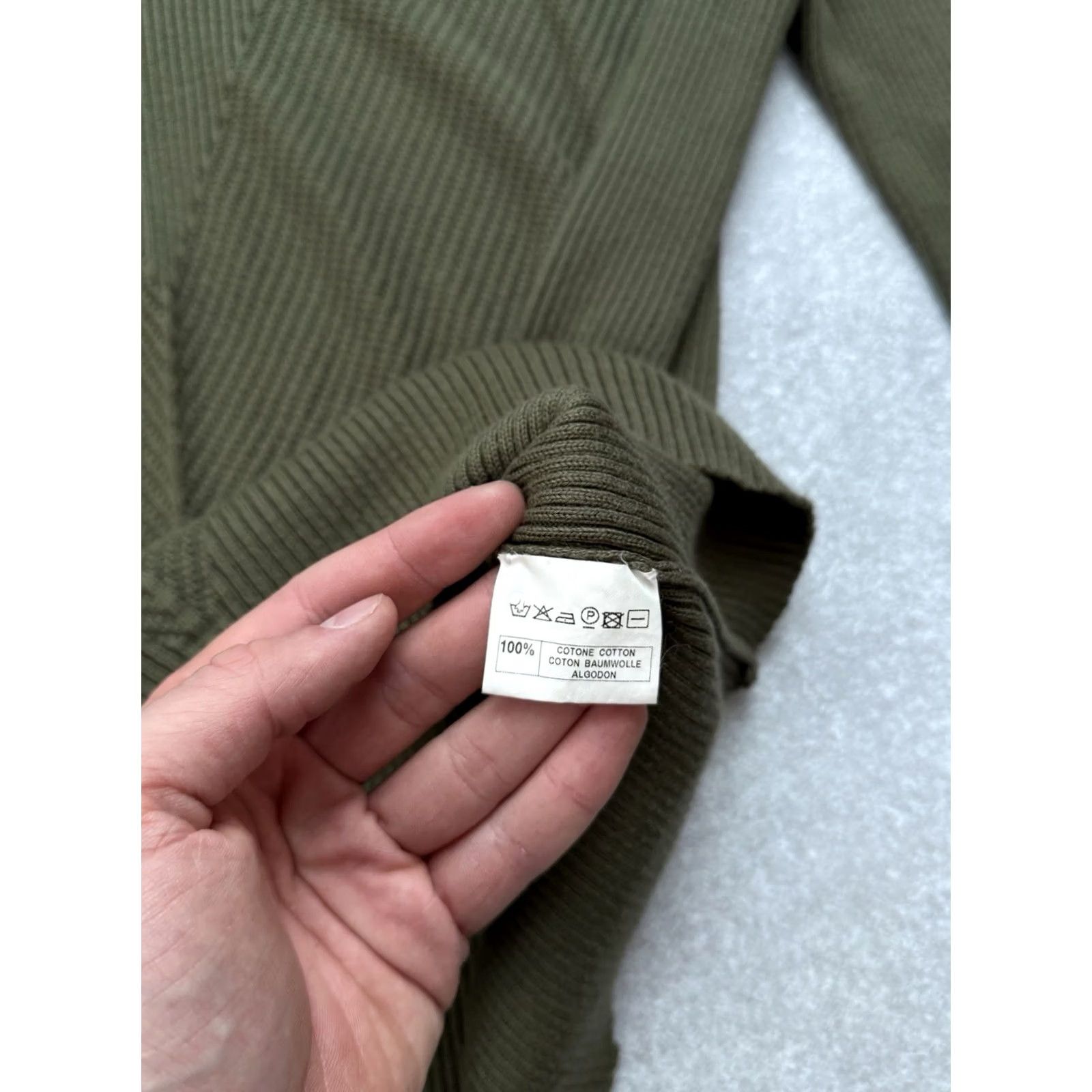 Valentino VINTAGE Valentino Sweater V-Neck Avant-Gard Pullover Men’s Khaki Size M-L Pullover Sweatshirt Knit Green 90s Designer Mens Sweater Size US M / EU 48-50 / 2 - 6 Thumbnail