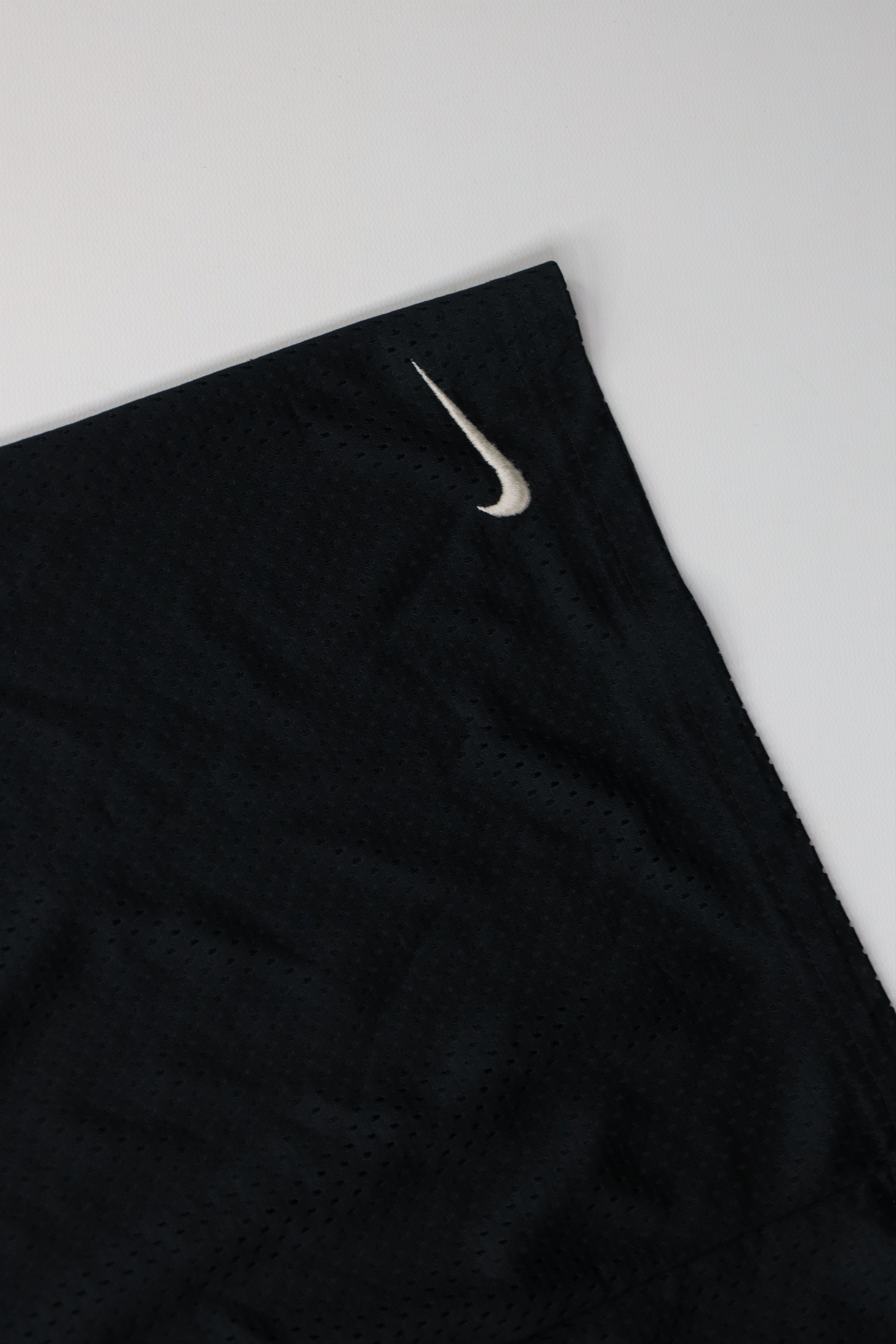 Nike Vintage Y2K Nike Mini Swoosh Mesh Basketball Shorts Black Size US 30 / EU 46 - 5 Thumbnail
