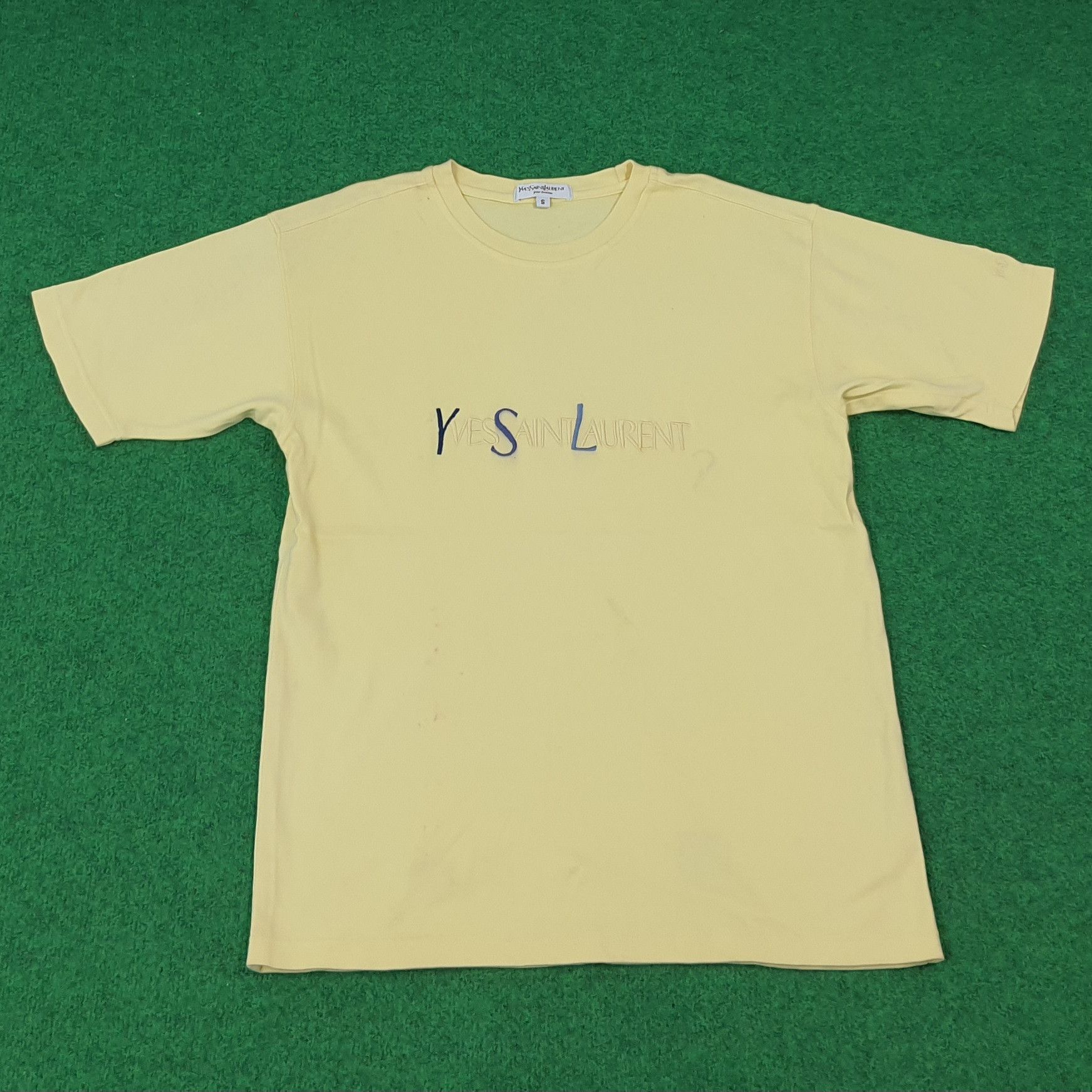 Yves Saint Laurent Vintage YSL Yves Saint Laurent Spell Out Tshirt C27628 Size US M / EU 48-50 / 2 - 1 Thumbnail