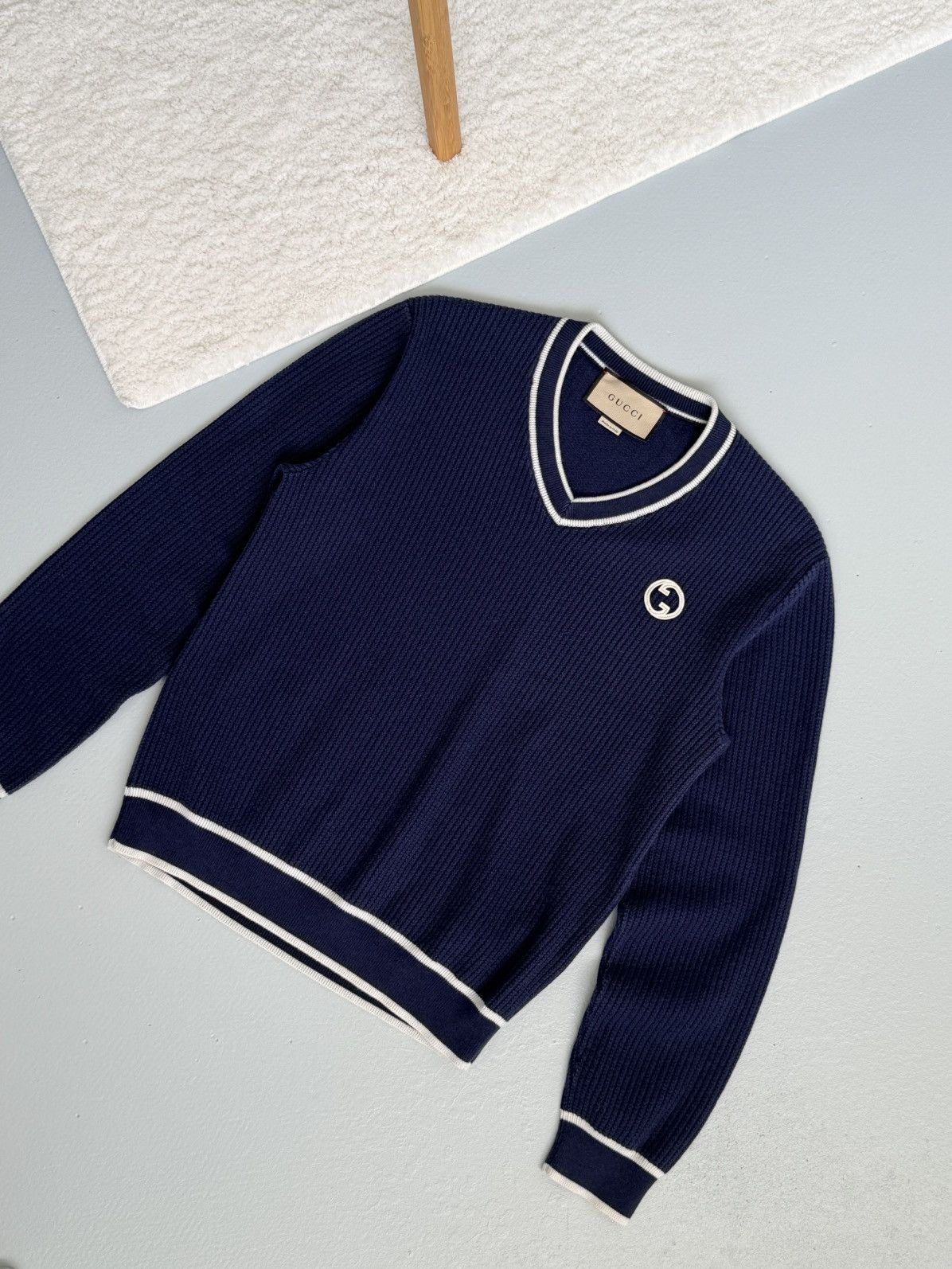 Gucci SS23 Gucci GG Logo Cotton Wool V-neck Sweater Mens Size US S / EU 44-46 / 1 - 9 Thumbnail