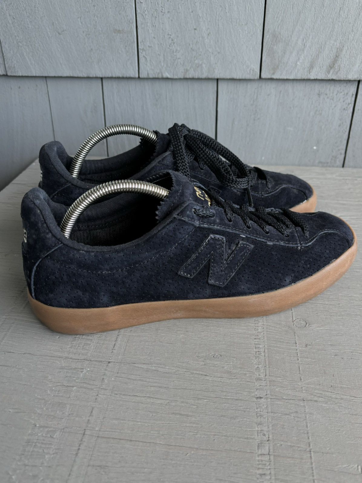 New Balance New Balance Tempus Black Gum Sole Black Suede Mens 8 Cap Toe Size US 8 / EU 41 - 10 Thumbnail