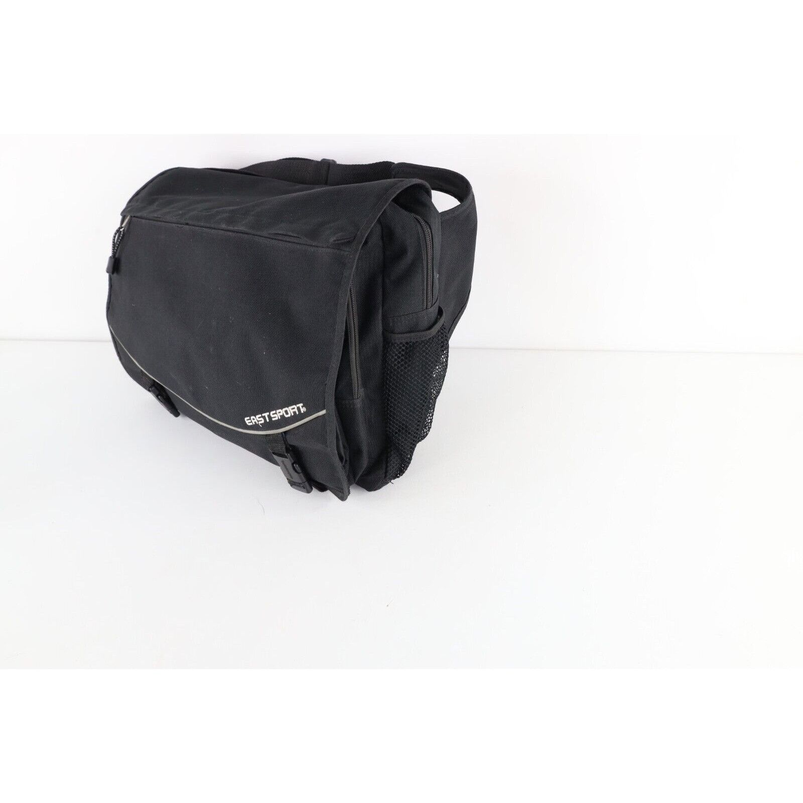 Vintage Vintage 90s Y2K Eastsport Crossbody Messenger Bag Black Size ONE SIZE - 4 Thumbnail