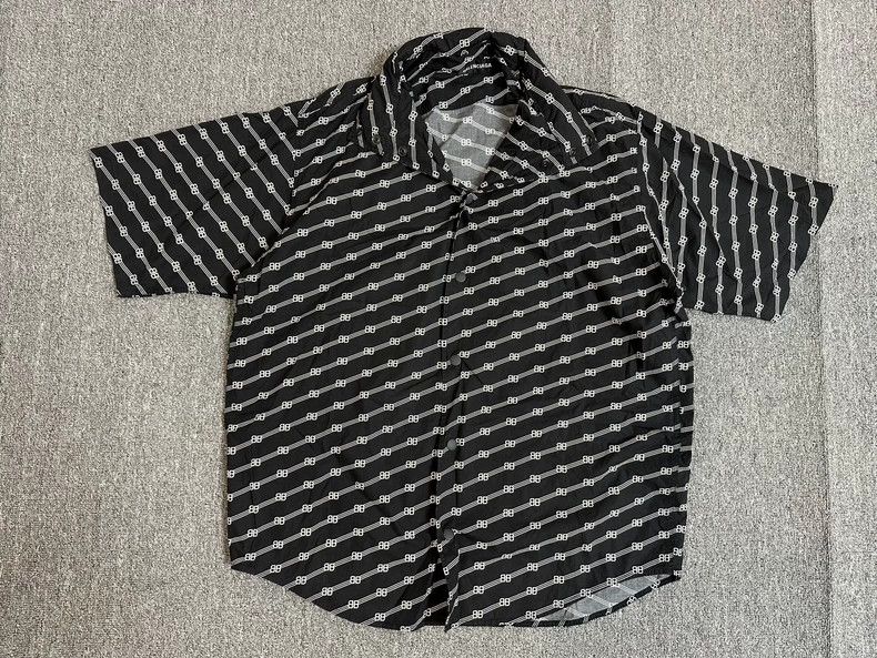 Balenciaga Balenciaga size 38 Full logo mid-sleeve shirt 2502-Nextarro Size US M / EU 48-50 / 2 - 1 Thumbnail