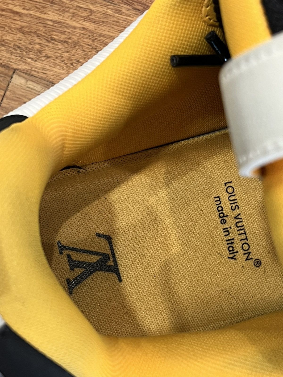 Louis Vuitton Louis Vuitton Skate Sneaker NYC Exclusive Black Yellow Size US 9.5 / EU 42-43 - 9 Thumbnail