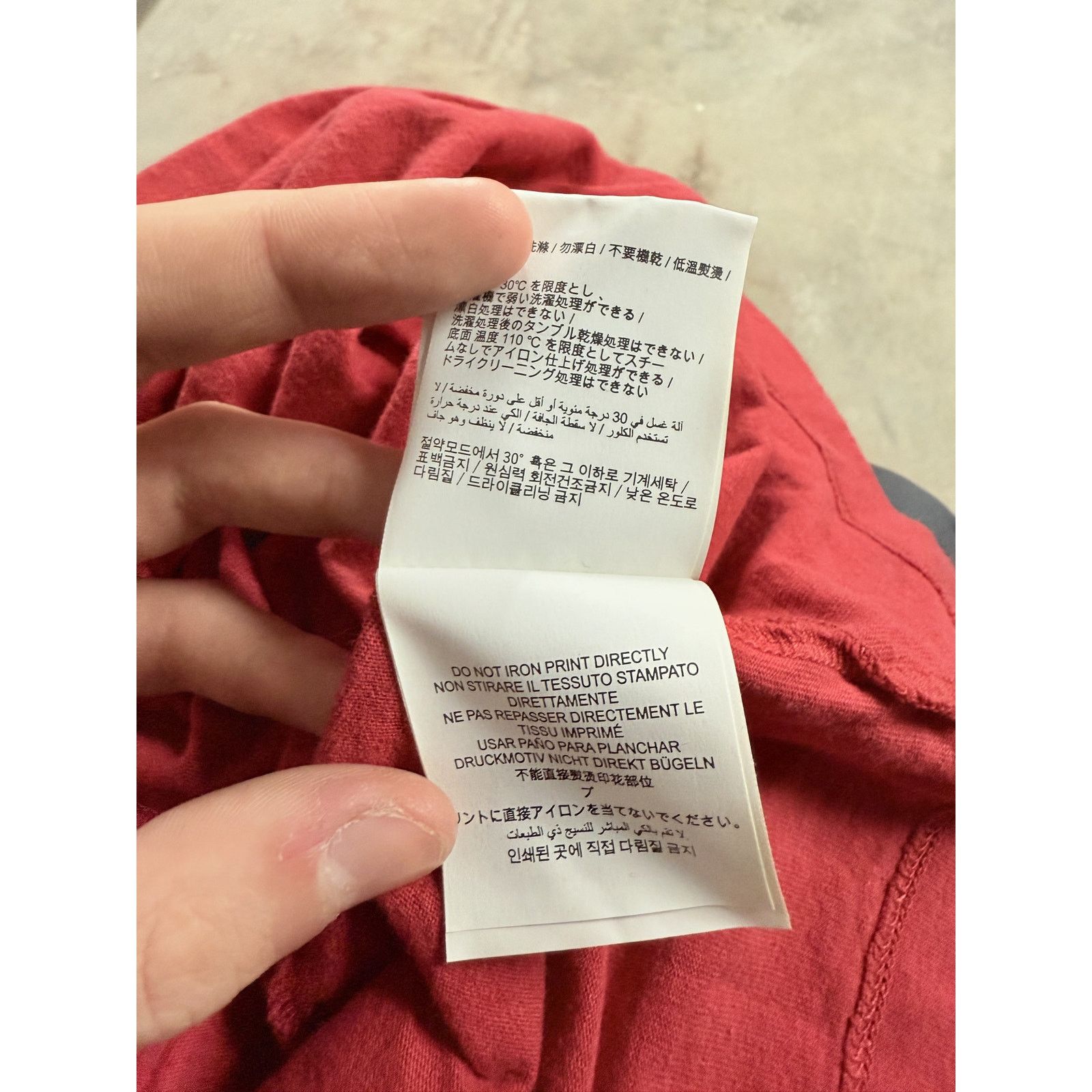 Off-White Off-White Tee White Red Purple Used Large Size US L / EU 52-54 / 3 - 8 Thumbnail
