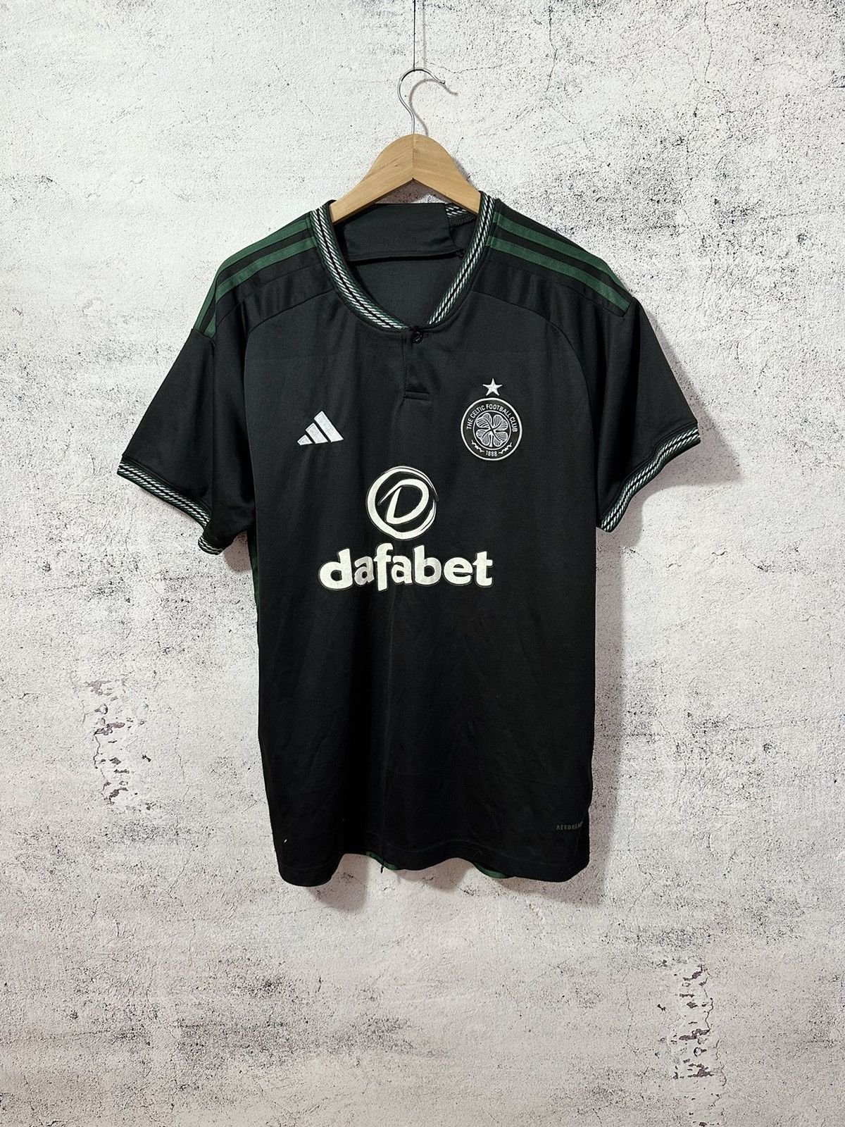 Adidas Celtic Fan Jersey 2023 Size US XL / EU 56 / 4 - 1 Thumbnail