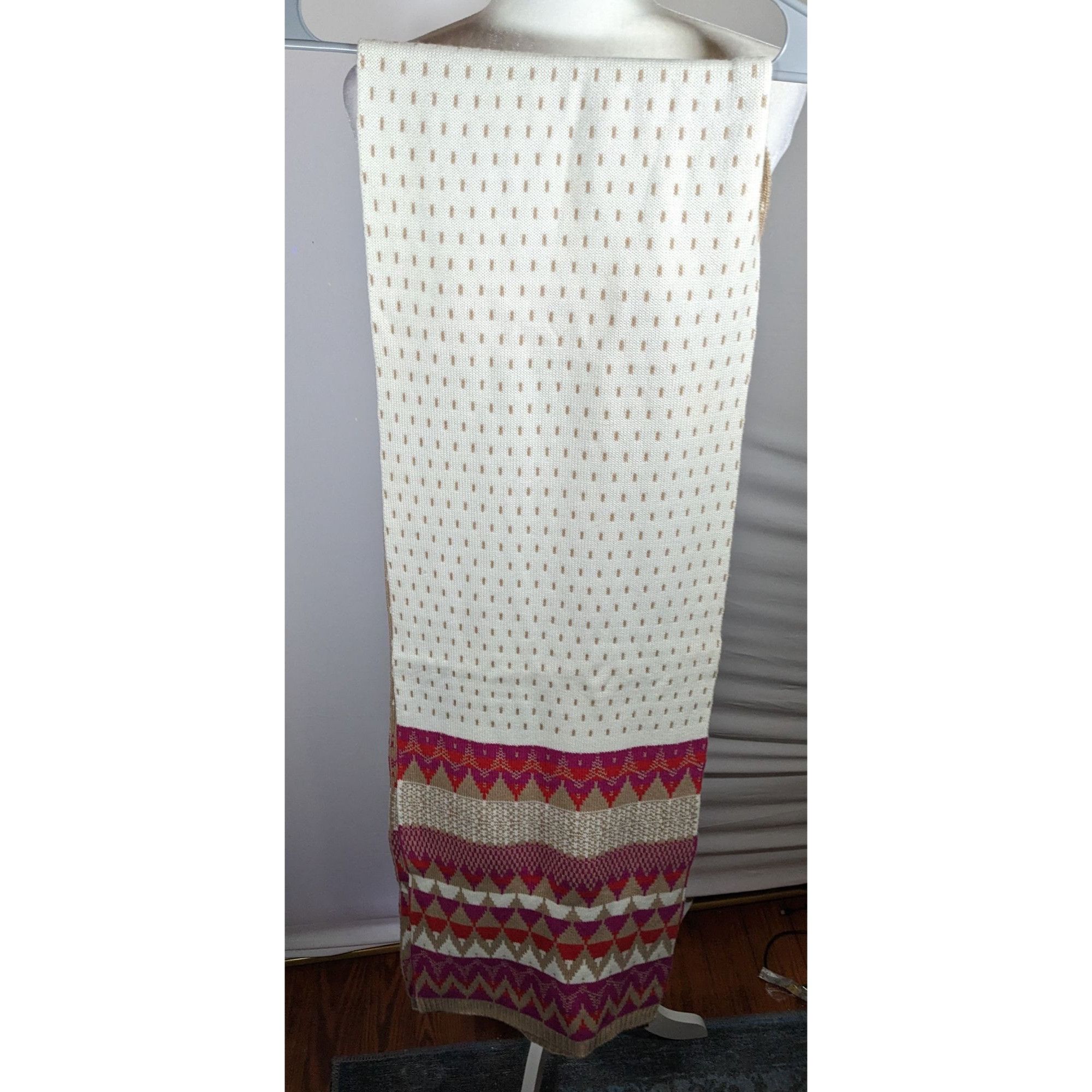 Other Classic Fair Isle Tan And Pink Heavy Winter Scarf Size ONE SIZE - 8 Thumbnail