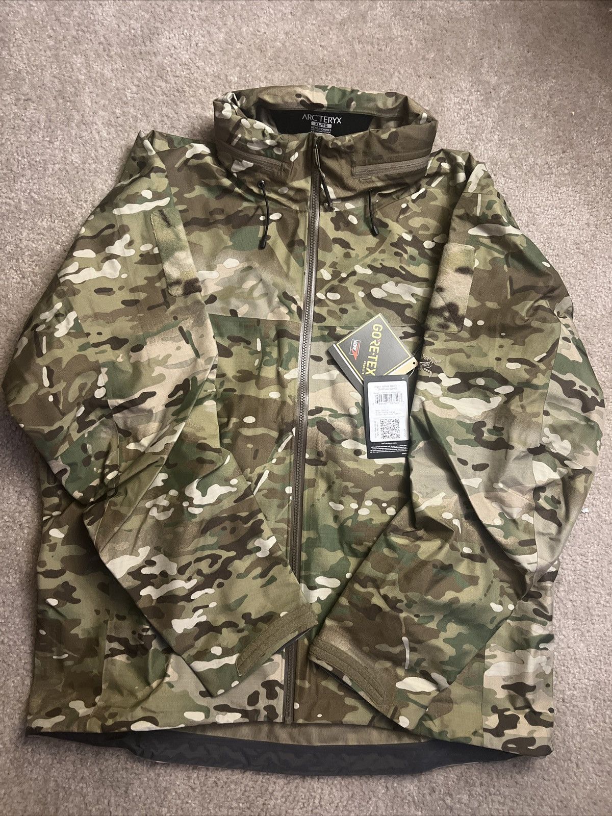 image of Arcteryx Leaf Alpha Jacket “Multicam” XL in Camo, Men's