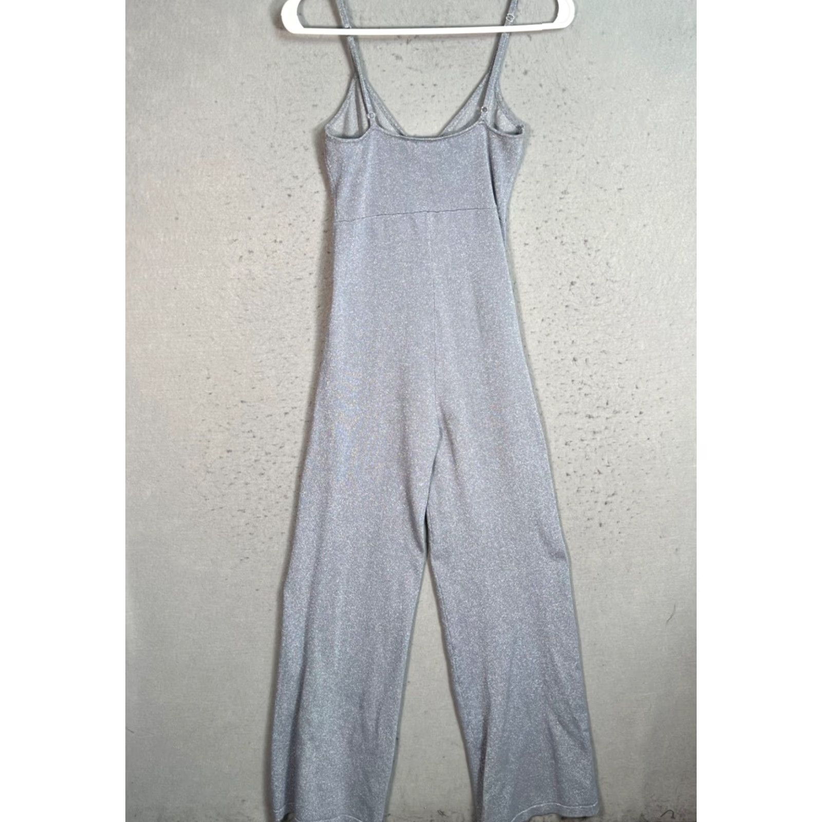 superdown VINTAGE Superdown Womens XS Jumpsuit One-Piece Sleeveless Silver V-Neck Adults Womens XS Shimmery Size 26" / US 2 / IT 38 - 2 Thumbnail