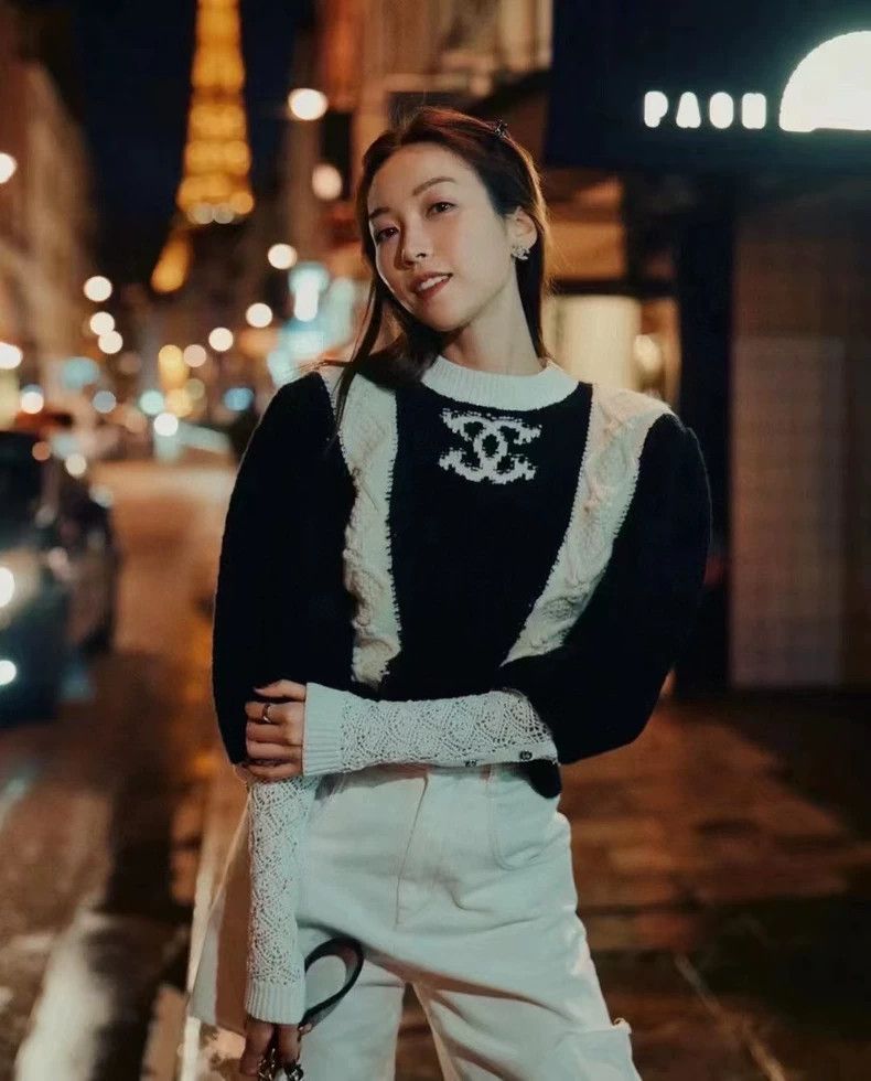 Chanel Chanel Castle series black and white logo sweater Size XS / US 0-2 / IT 36-38 - 8 Thumbnail
