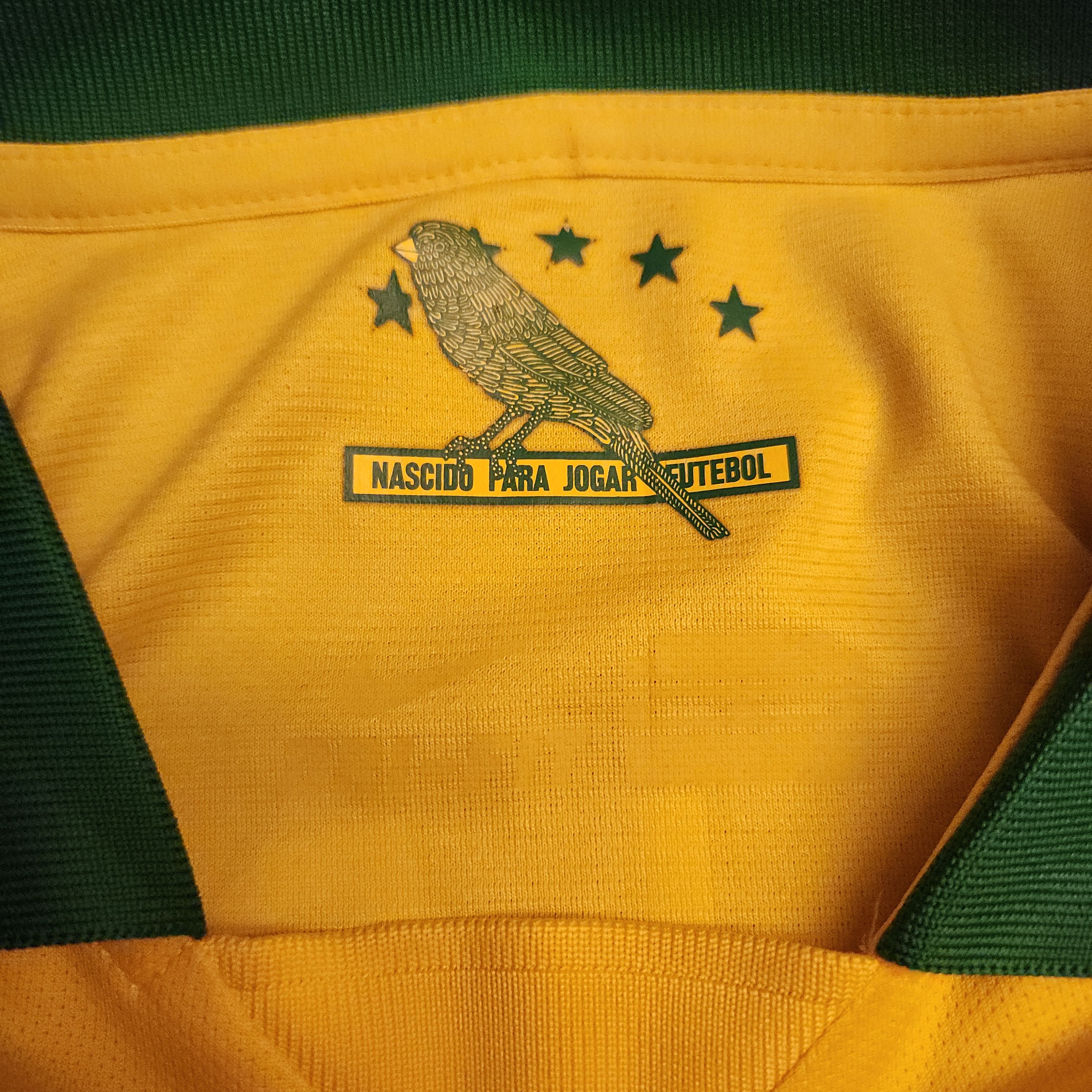 Nike Authentic Brazil RONALDINHO 2013-2014 13/14 Home Jersey Size US M / EU 48-50 / 2 - 12 Thumbnail
