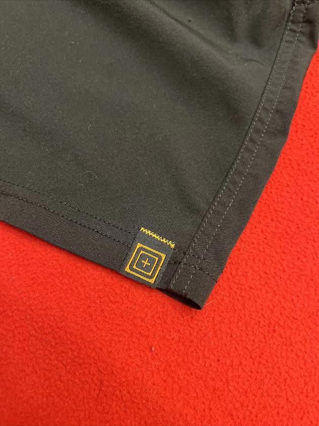 Designer 5.11 Tactical Black Shorts Size US 36 / EU 52 - 2 Thumbnail