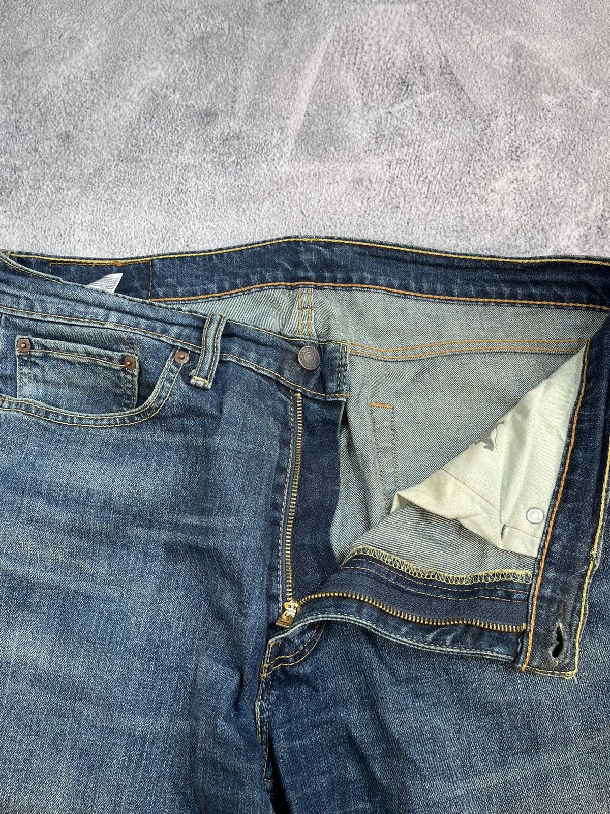 Levi's × Levi's Vintage Clothing × Vintage Vintage Y2K Levi’s 505 straight faded denim jeans size 33 Size US 33 - 6 Thumbnail