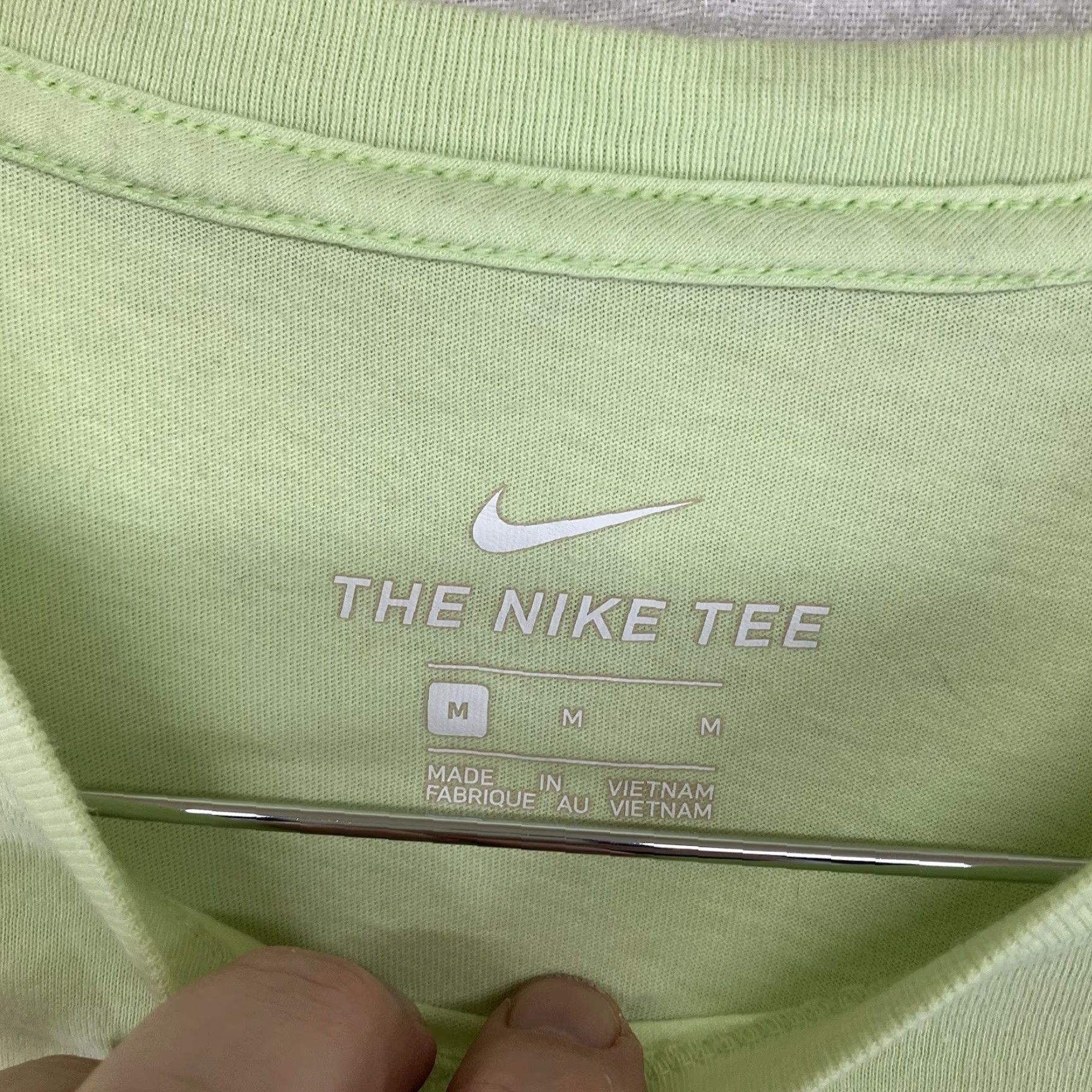 Nike Nike Shirt Mens Medium Light Green Just Do It Graphic Tee Crewneck Short Sleeve Size US M / EU 48-50 / 2 - 6 Thumbnail