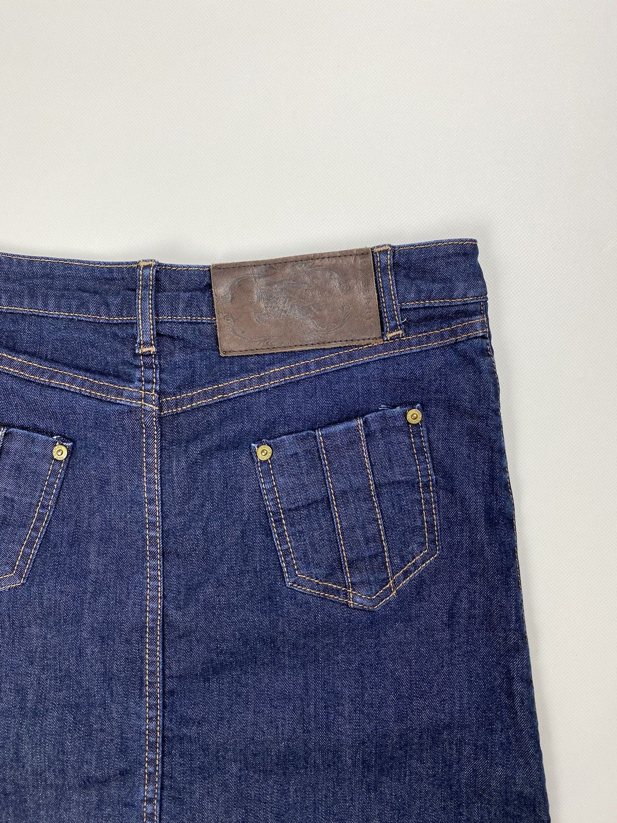 Burberry × Vintage Y2K Burberry ladies denim skirt size US 4 IT 38 Size 27" / US 4 / IT 40 - 21 Thumbnail
