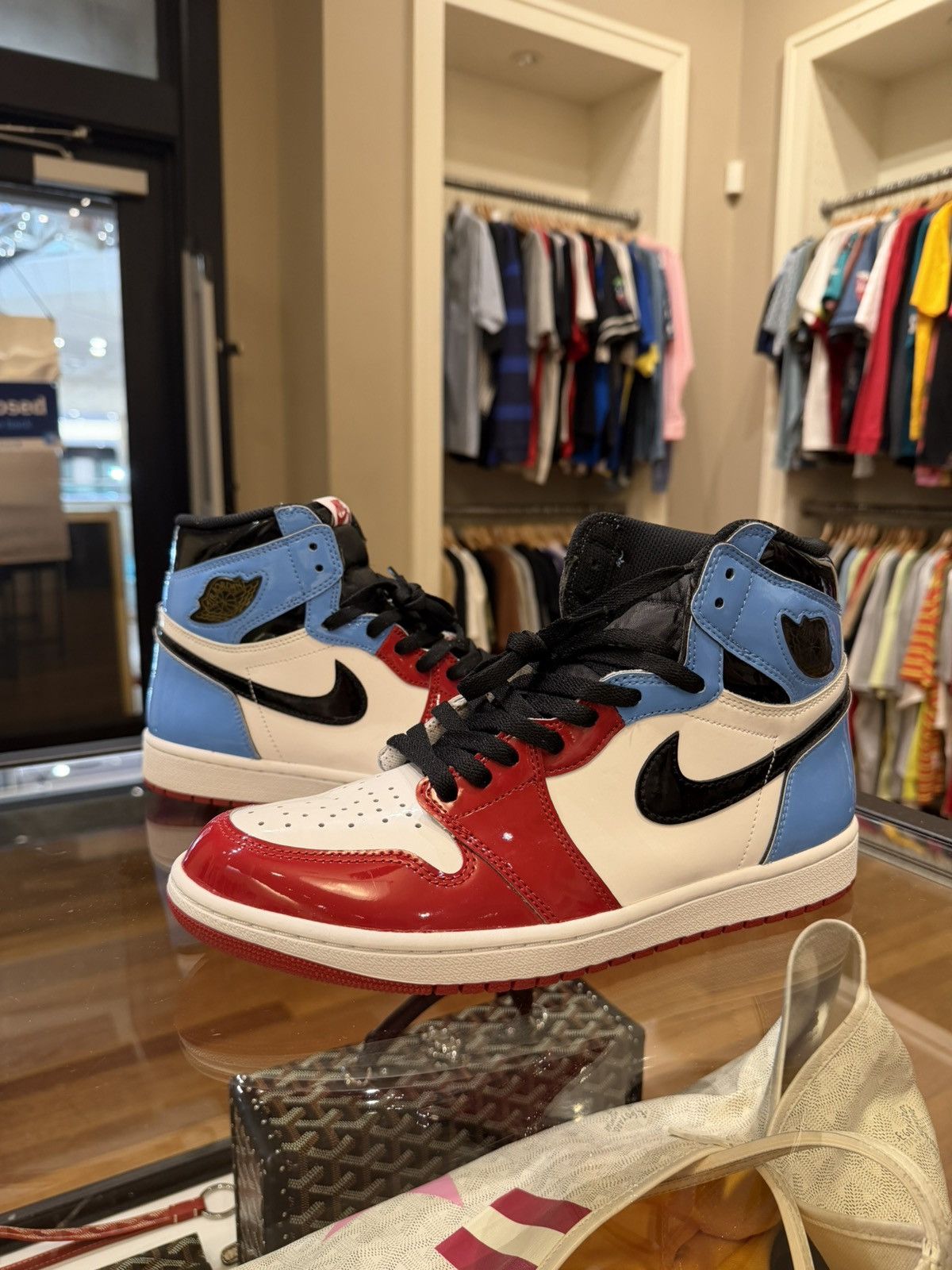 Jordan Brand Jordan 1 Retro High ‘Fearless UNC Chicago’ Size US 9.5 / EU 42-43 - 1 Thumbnail
