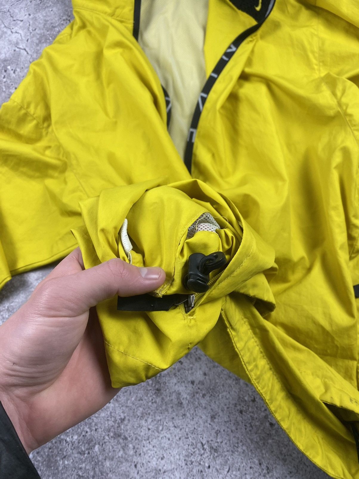Nike × Vintage Vintage Nike track jacket reflective line size L logo Size US L / EU 52-54 / 3 - 8 Thumbnail