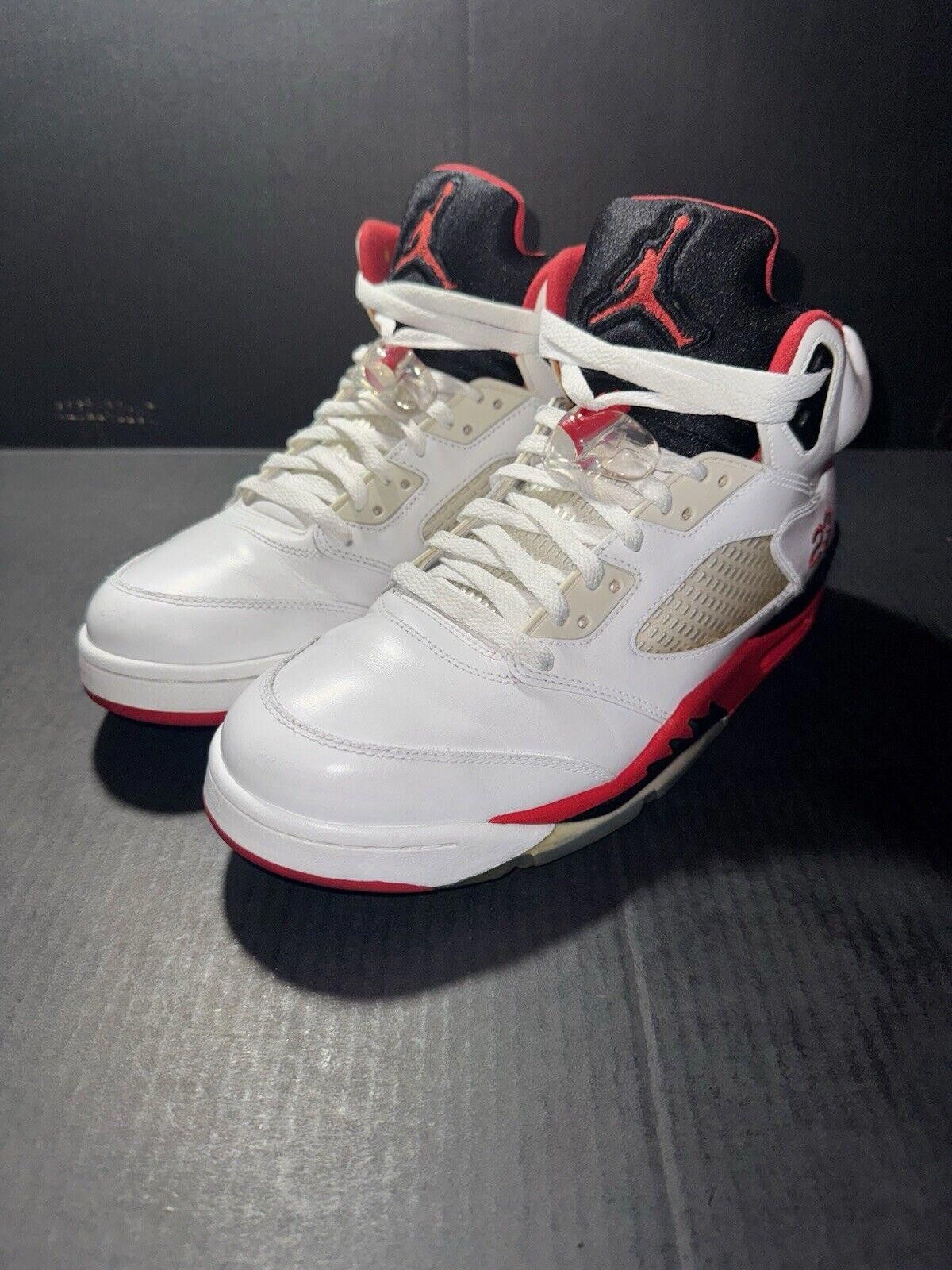 Jordan Brand Nike Air Jordan 5 Retro Fire Red Black 136027-120 Sz 11 Size US 11 / EU 44 - 4 Thumbnail