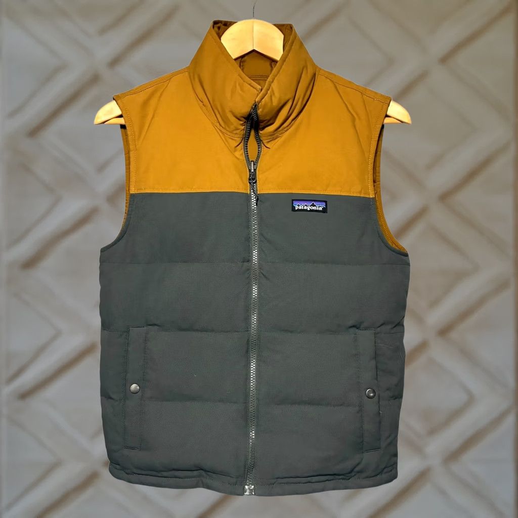 Patagonia Patagonia Vest Two Tone Puffer Down Chest Zip Stand-Up Collar XS Mens Brown Gray Two Tone Solid Pocket Logo Size US XS / EU 42 / 0 - 1 Thumbnail