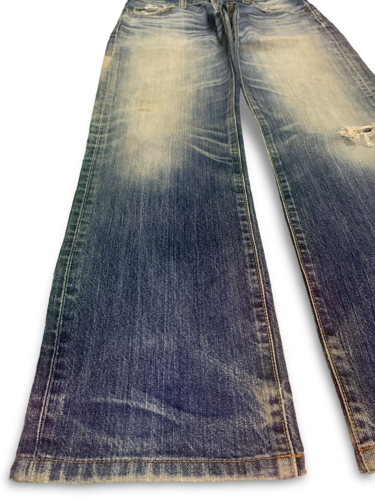Uniqlo Vintage Uniqlo Blue Wash Distressed Baggy Jeans 32x30 Size US 32 / EU 48 - 6 Thumbnail