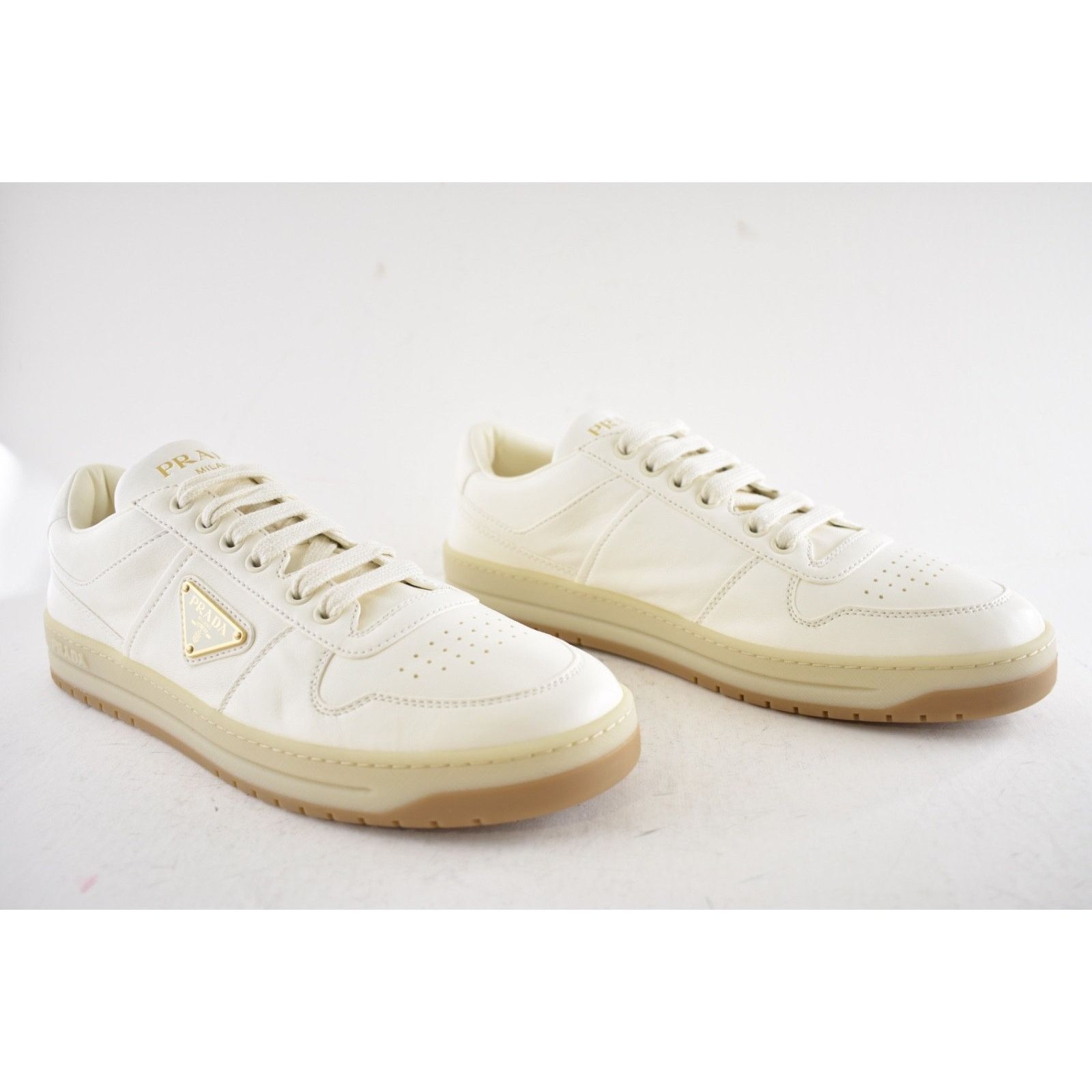 Prada Prada Downtown Leather Gold Logo Flat Low Top Sneaker 41 Size US 11 / IT 41 - 4 Thumbnail