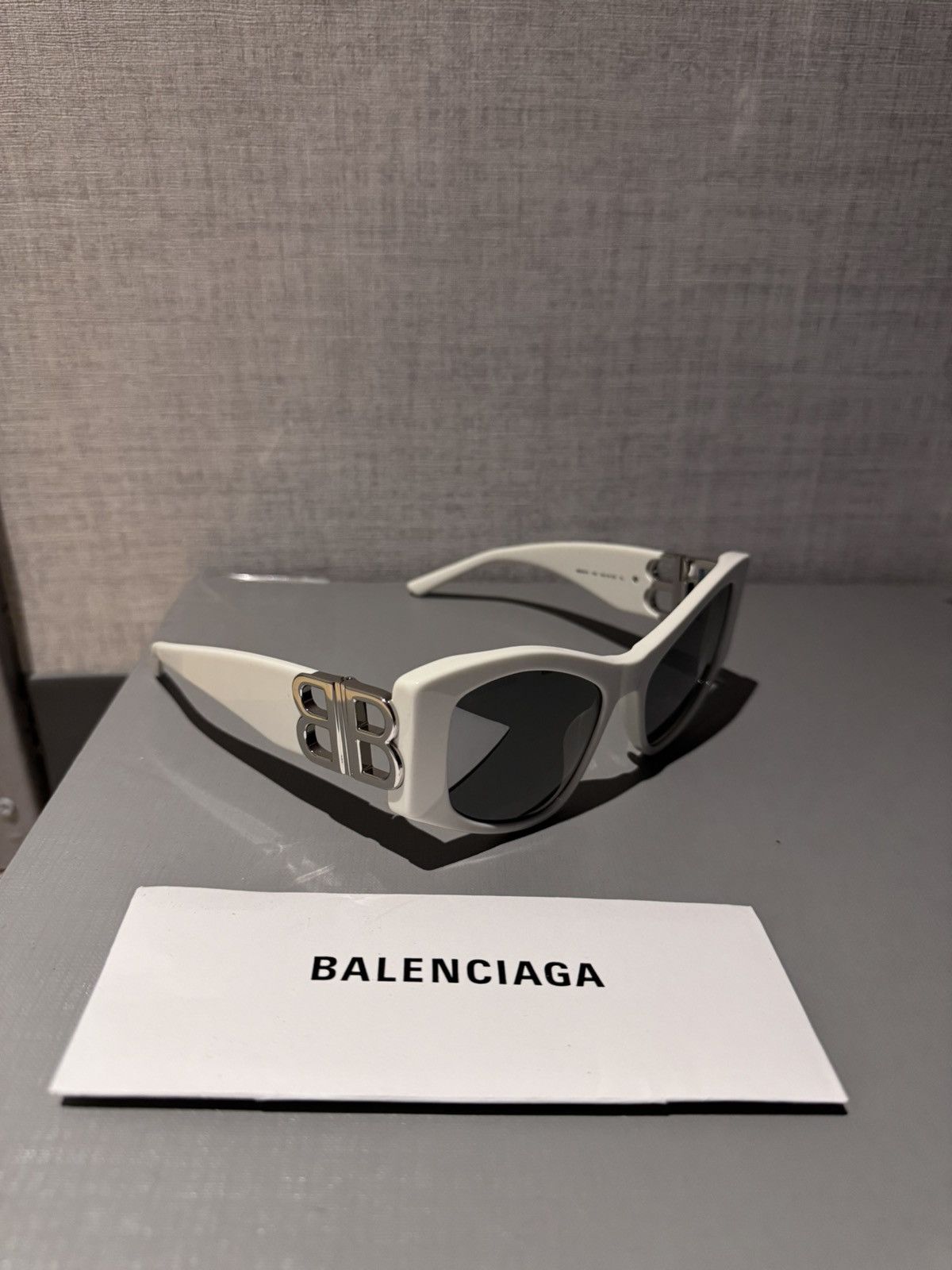 Balenciaga Balenciaga Sunglasses Dynasty D Frame Logo Plaque Cat Eye Size ONE SIZE - 1 Thumbnail