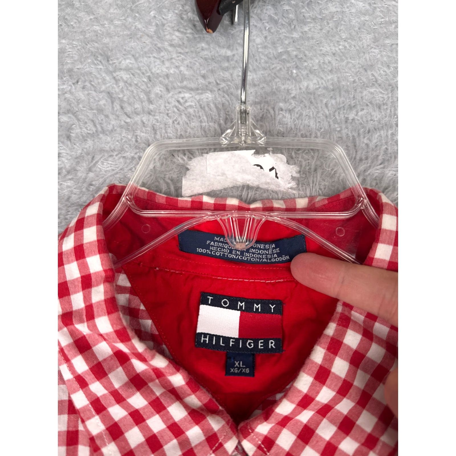 Tommy Hilfiger VINTAGE Tommy Hilfiger Shirt Men XL Red Plaid 100% Cotton Long Sleeve Pocket (Collared, Button-Down) Size US XL / EU 56 / 4 - 7 Thumbnail