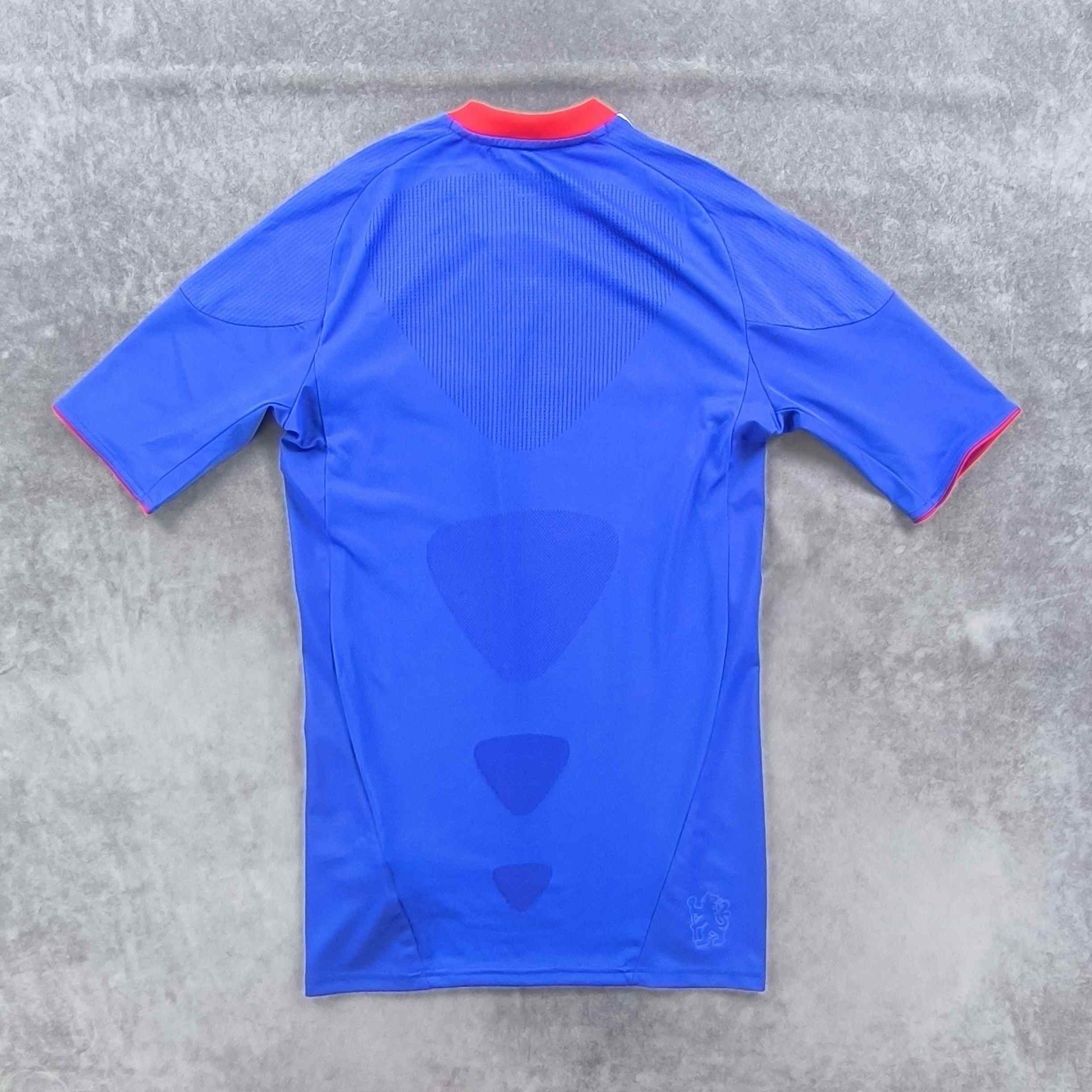 Adidas Chelsea 2010-11 Adidas home Techfit football jersey size M Size US M / EU 48-50 / 2 - 2 Thumbnail