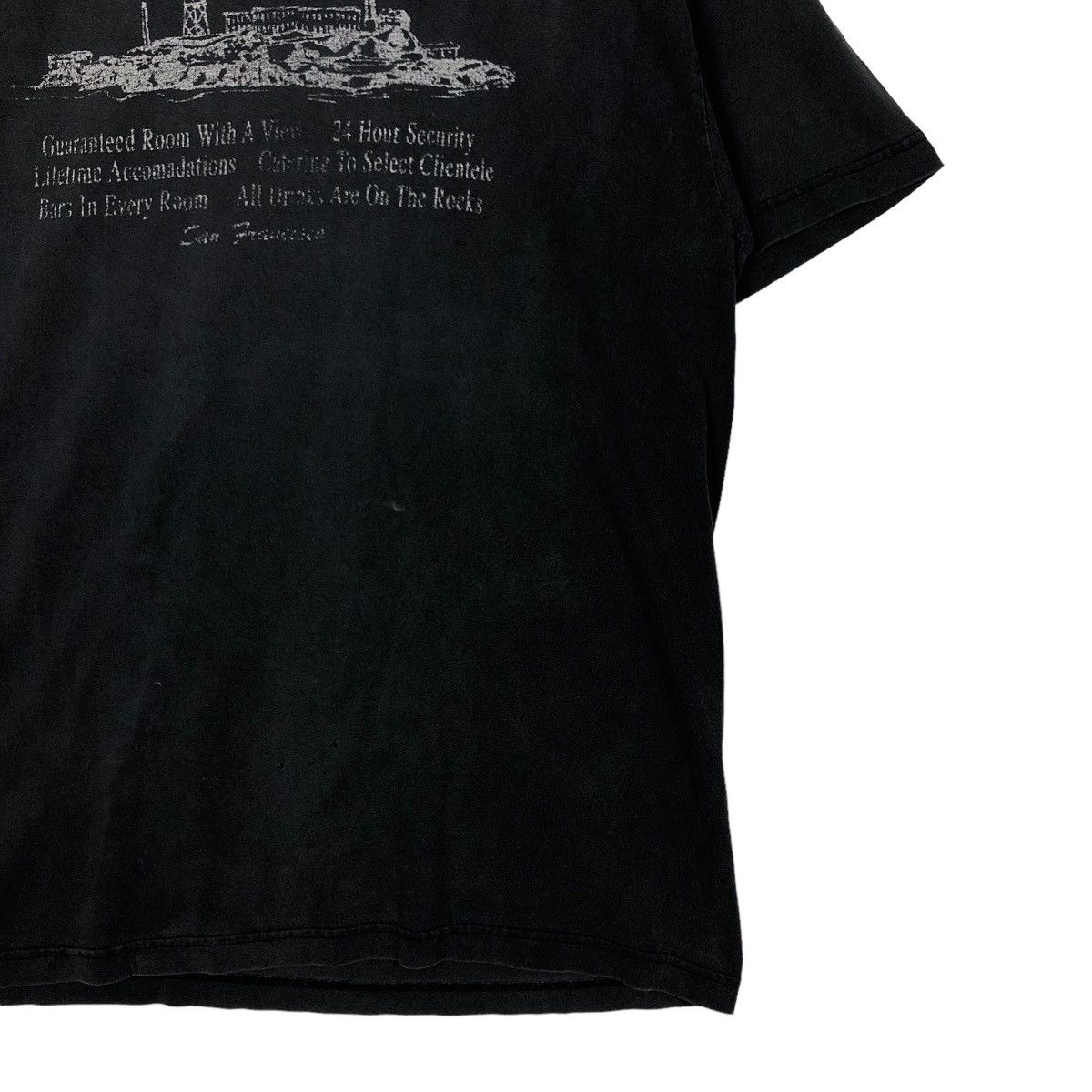 Japanese Brand 90’s Movie The Hotel Alcatraz T-Shirt Short Sleeve Big Logo Size US L / EU 52-54 / 3 - 4 Thumbnail