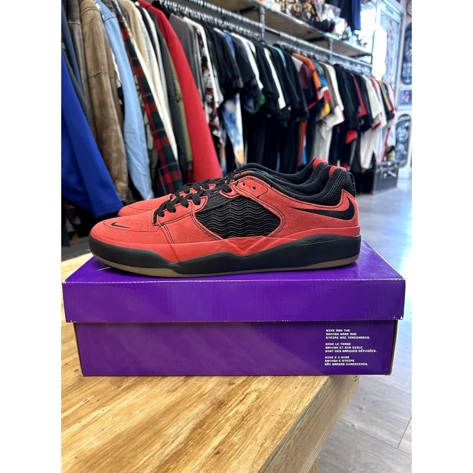 Nike Nike SB Ishod Varsity Red-Black-Var curr Red-Gum Brown Skate Sneaker 9.5 Men DC7232-600 Size US 10 / EU 43 - 5 Thumbnail