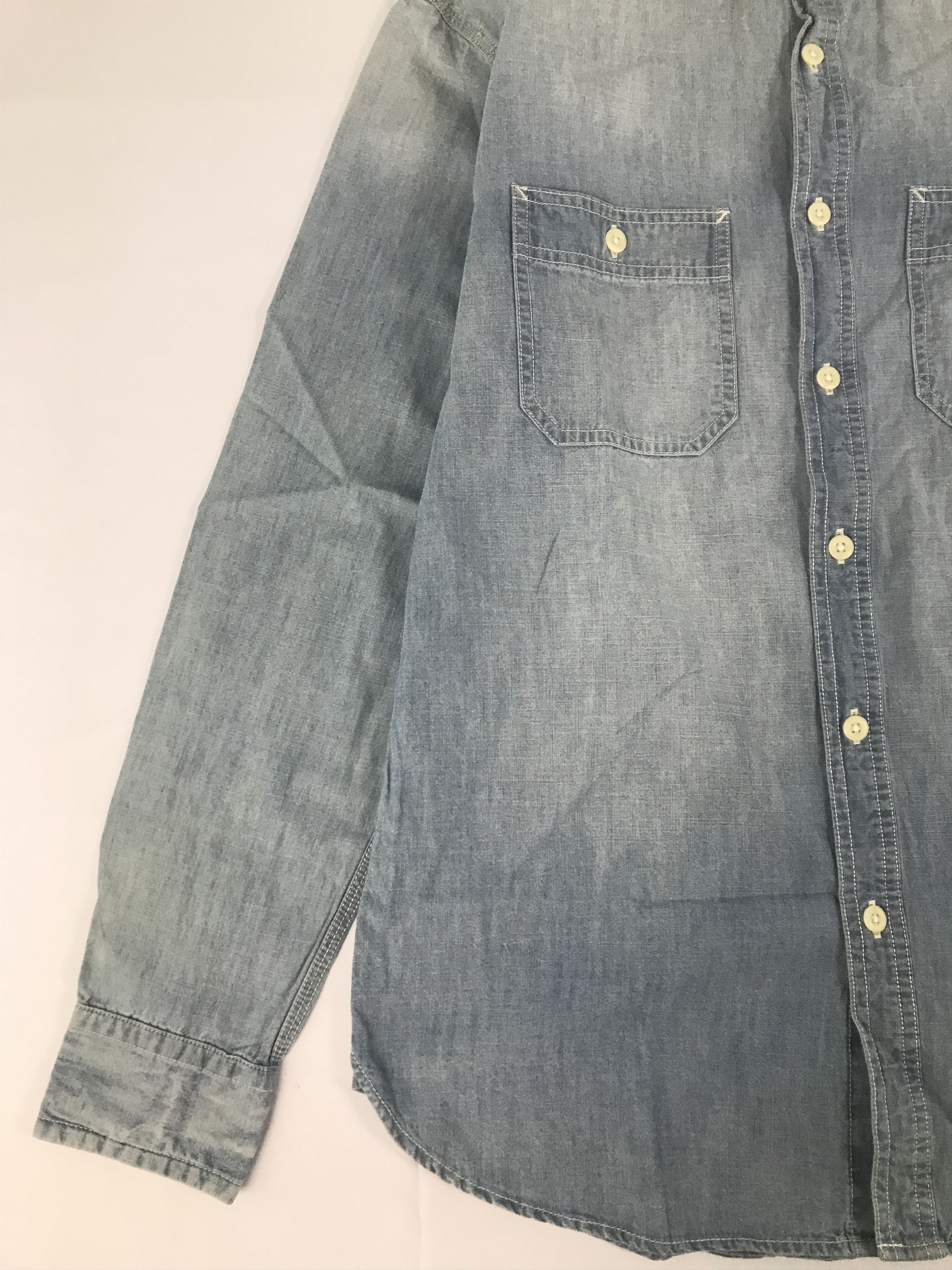 Uniqlo Original Uniqlo Selvedge Denim Work Shirt Size US L / EU 52-54 / 3 - 3 Thumbnail
