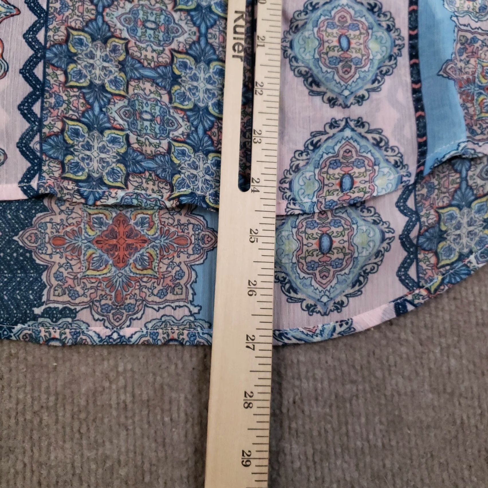 Vintage KUT from the Kloth Top Women M Blue V-Neck Pullover Lightweight Floral Knit Shirt Size M / US 6-8 / IT 42-44 - 4 Thumbnail